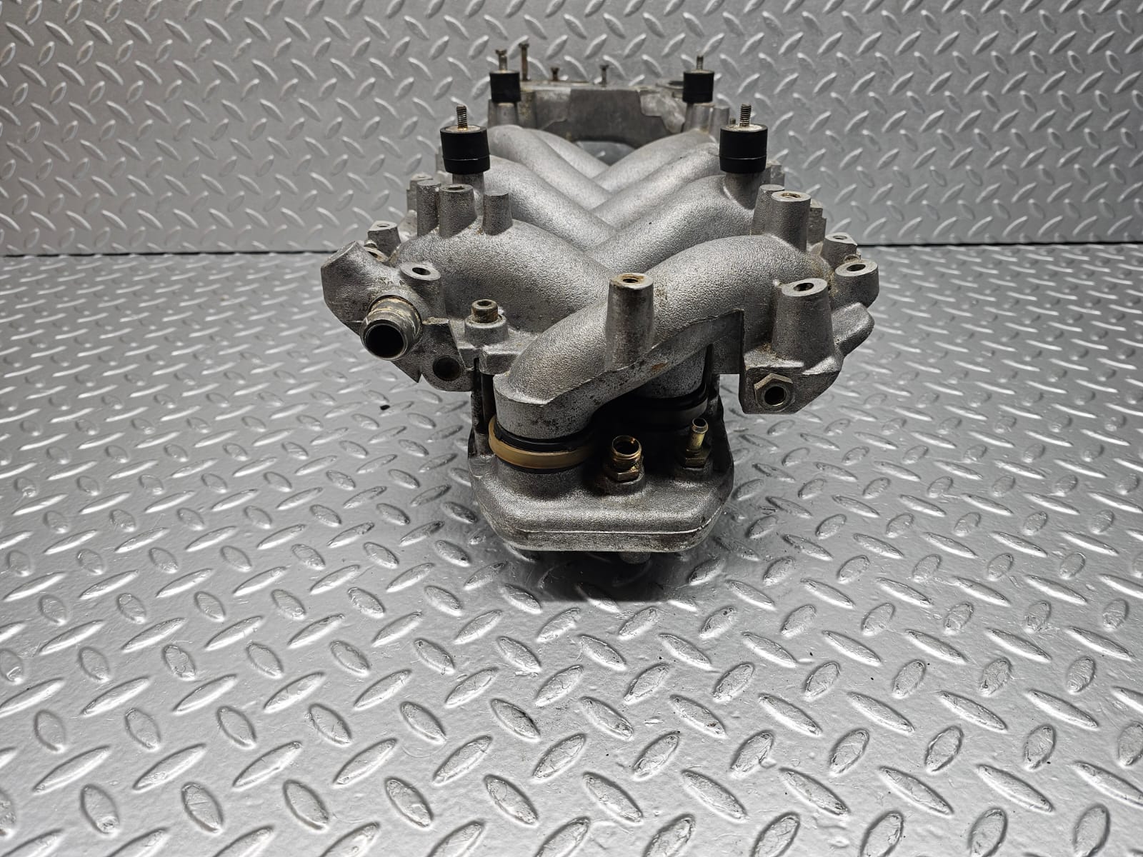 0049 Mercedes-Benz W116 350SE Intake Manifold 1161413501