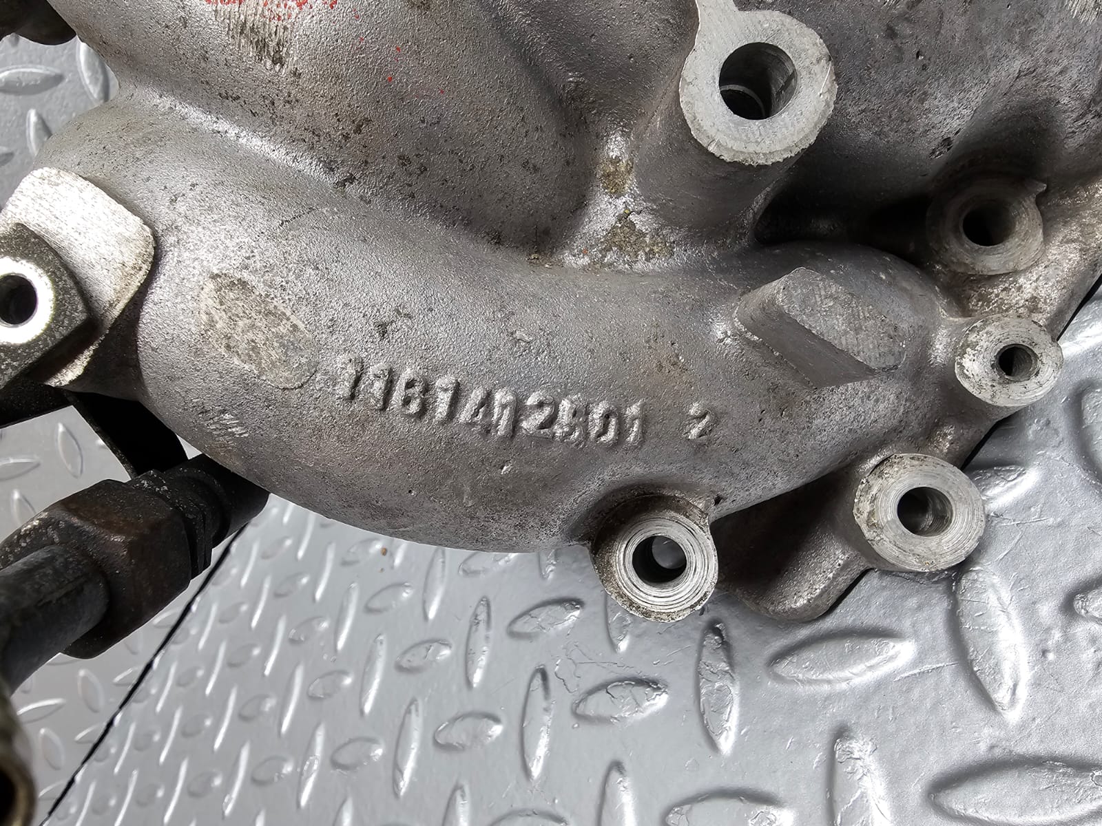 0942 Mercedes-Benz C107 350SLC Coupe Coupe Air Intake Manifold 1161412501