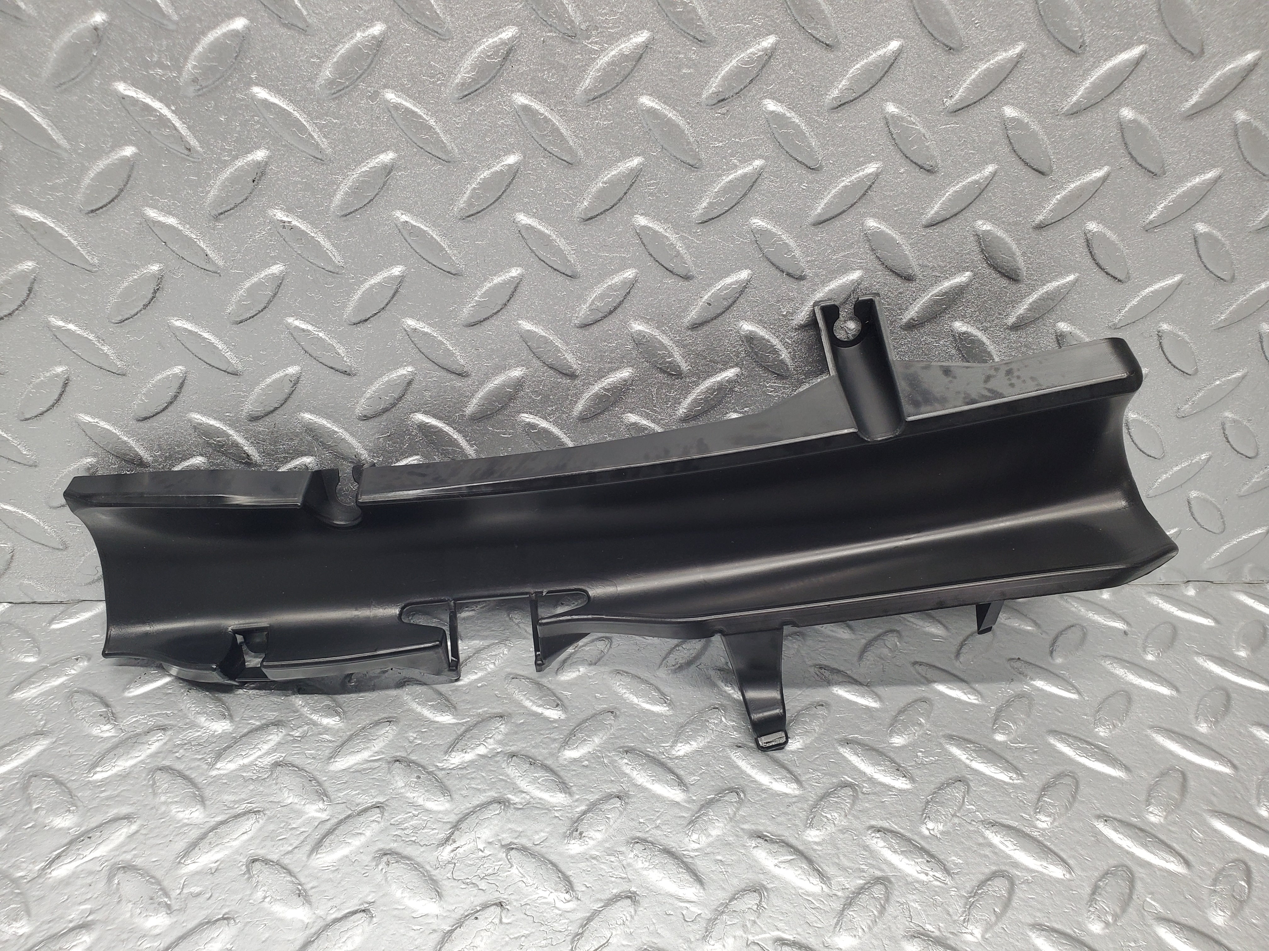 1525 Mercedes-Benz W220 S430 Ledge Border Rear Right 2206950160