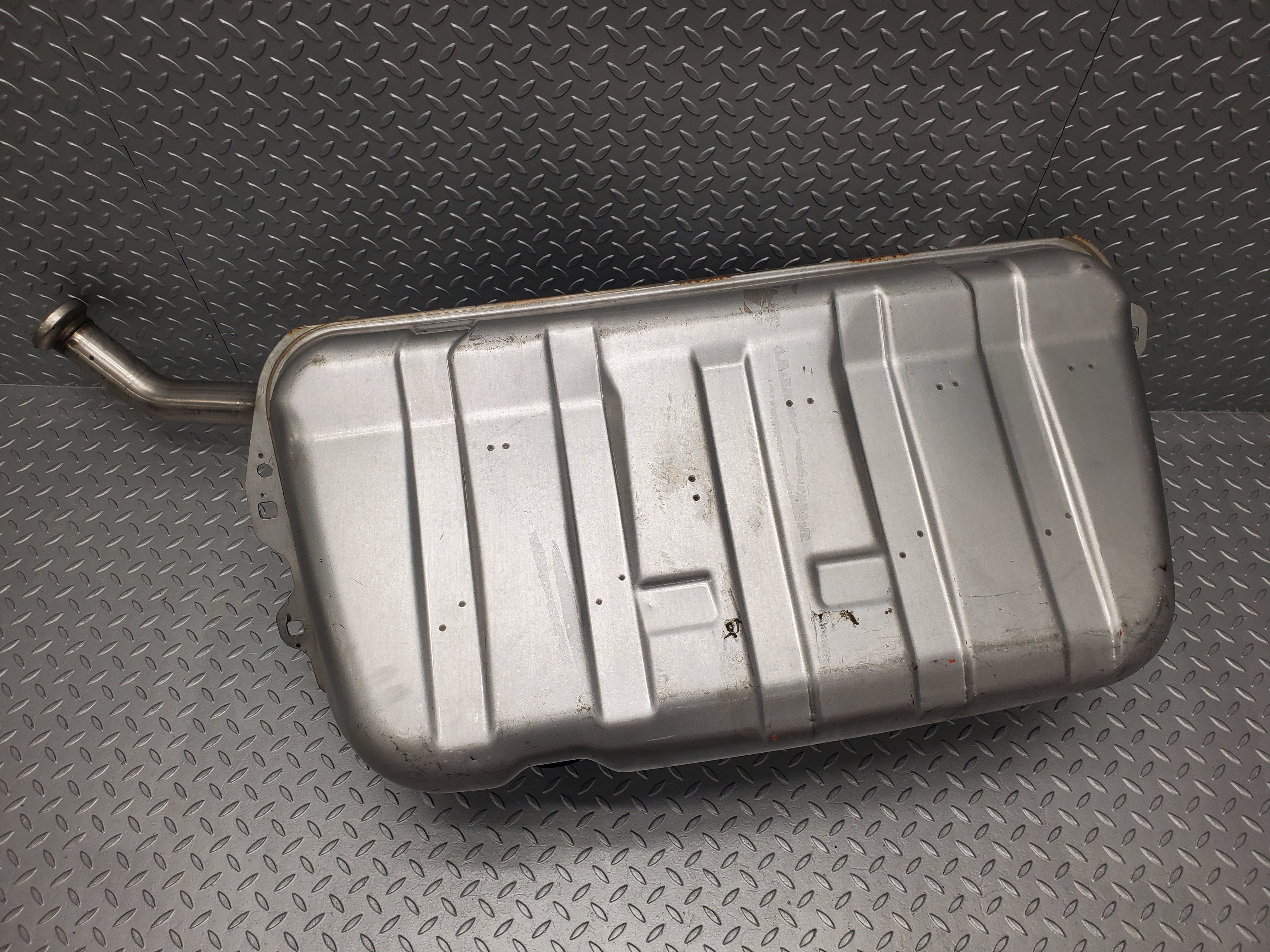 1587 Mercedes-Benz W220 S430 Fuel Tank Petrol 2204700920