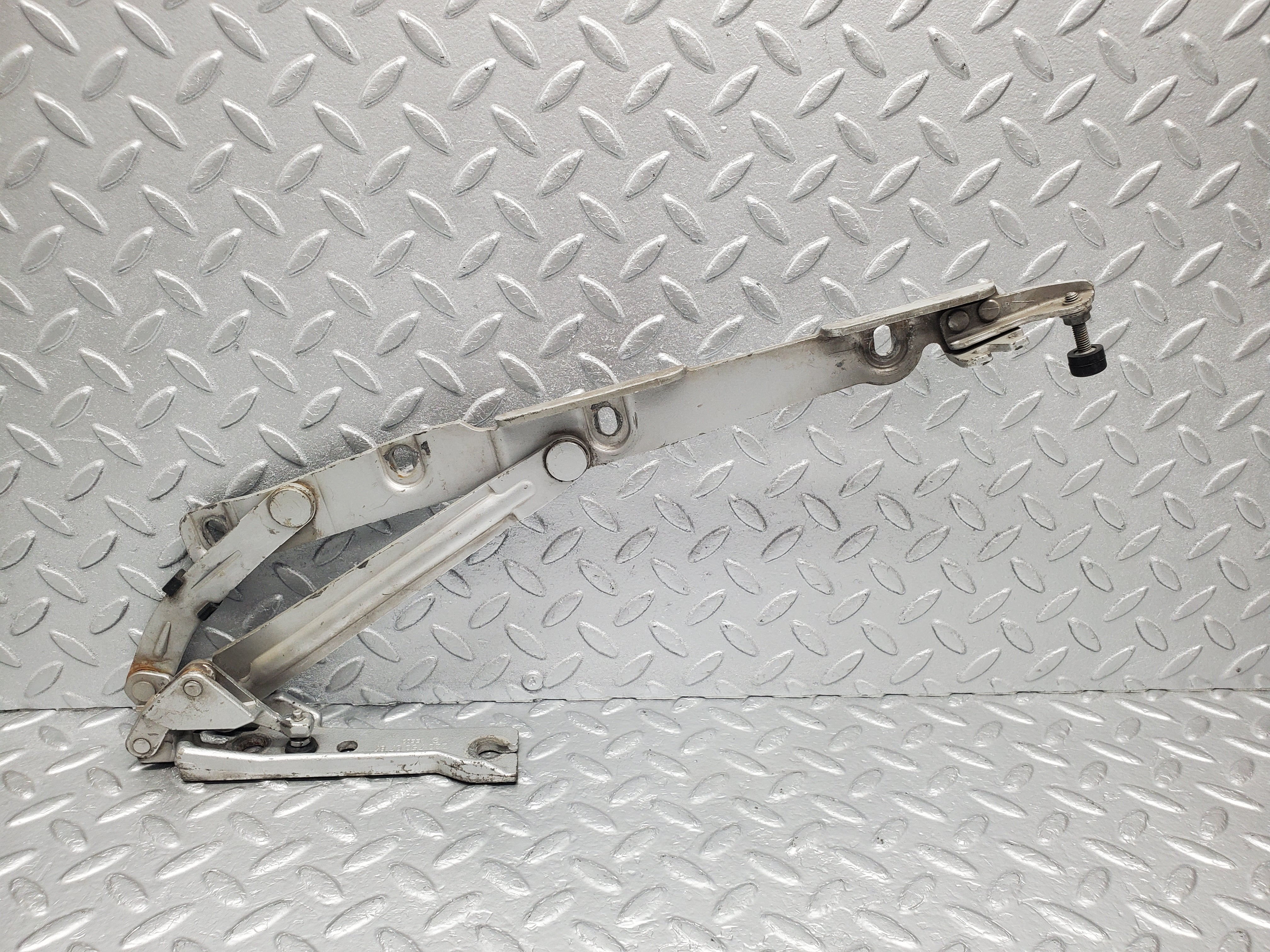 1600 Mercedes-Benz W220 S430 Boot Lid Trunk Hinge Left Side 2207500787