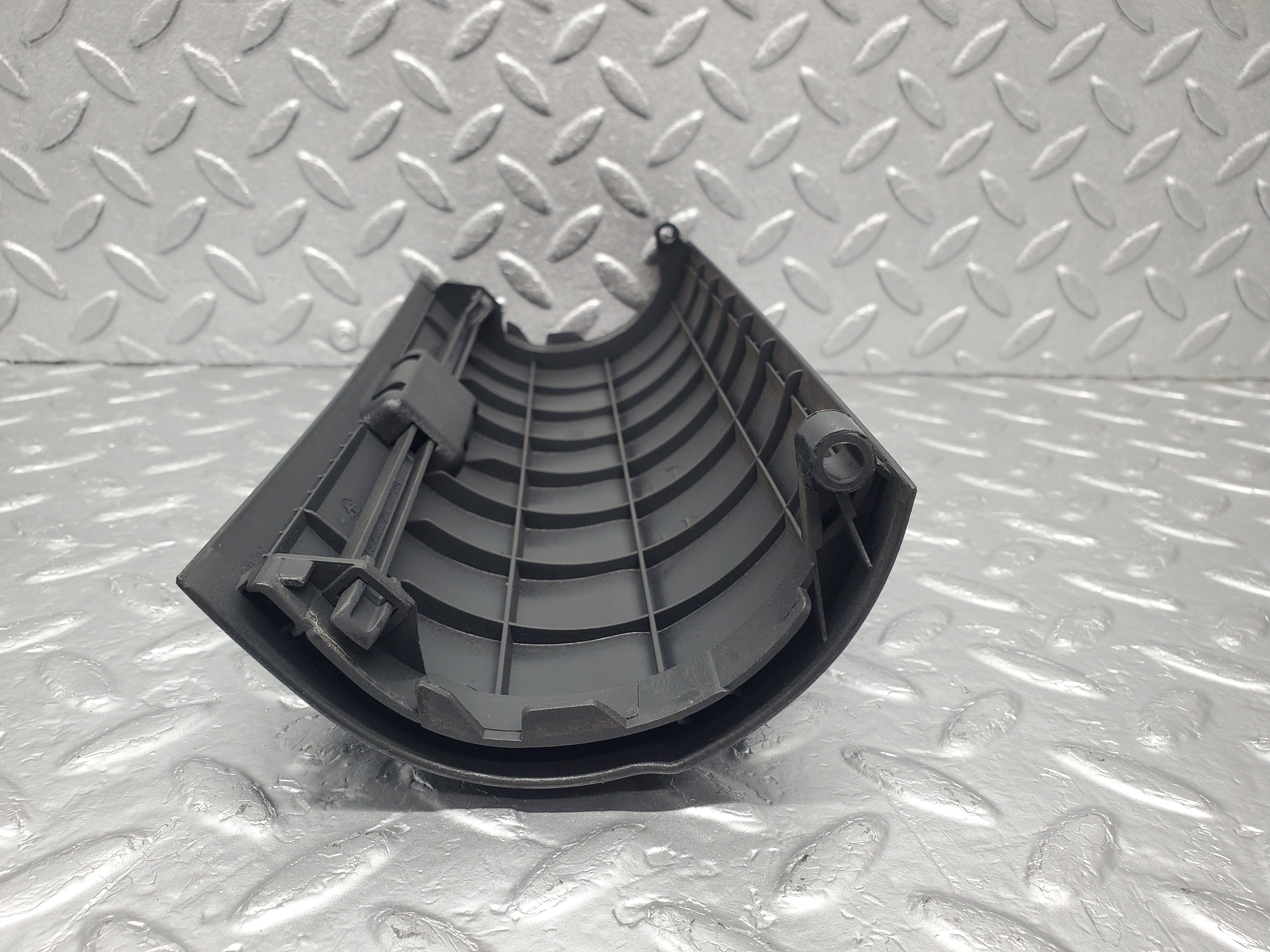 1601 Mercedes-Benz W220 S430 Front Seat Compartment Lid Cover 2209180630