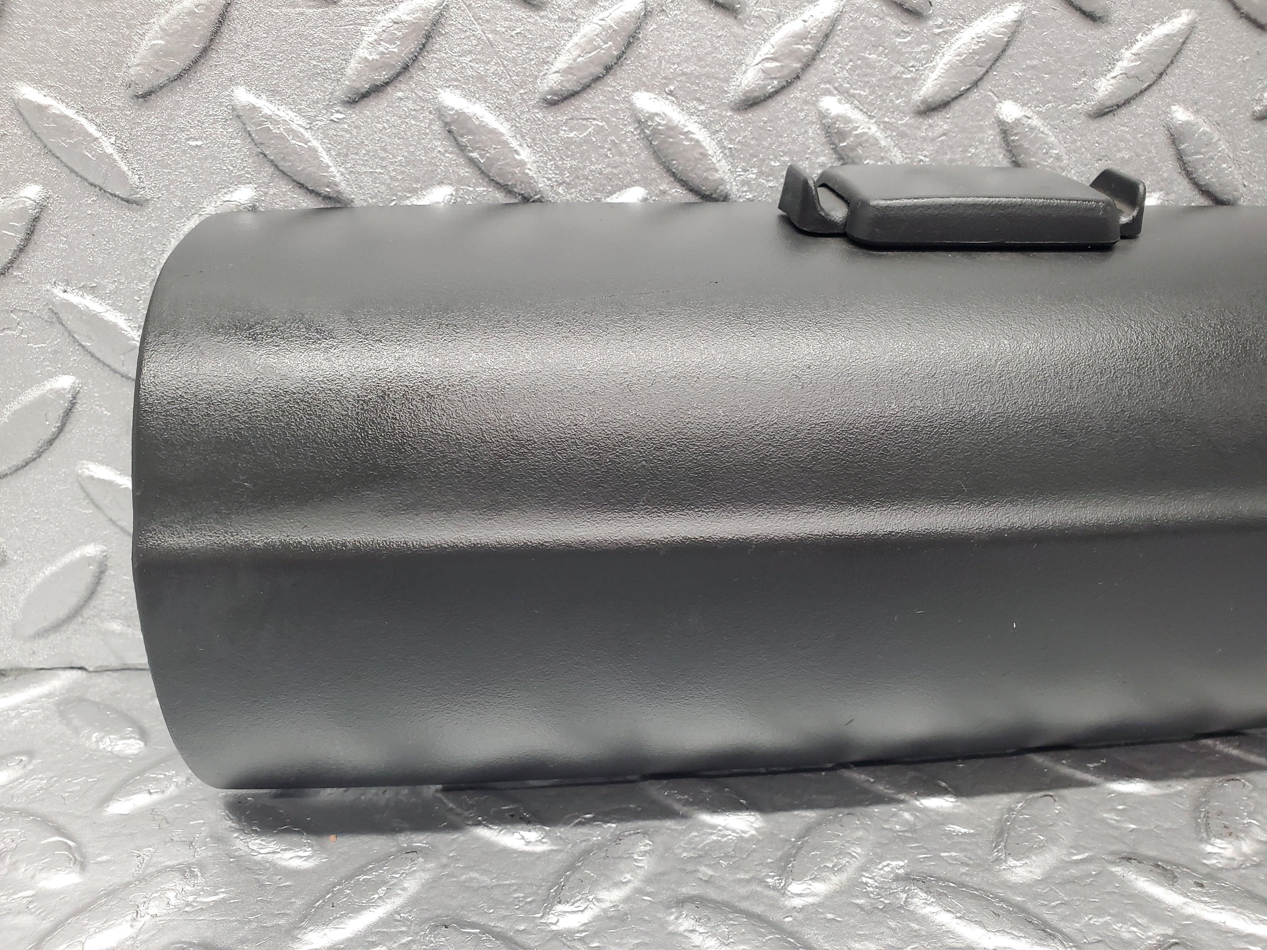 1601 Mercedes-Benz W220 S430 Front Seat Compartment Lid Cover 2209180630