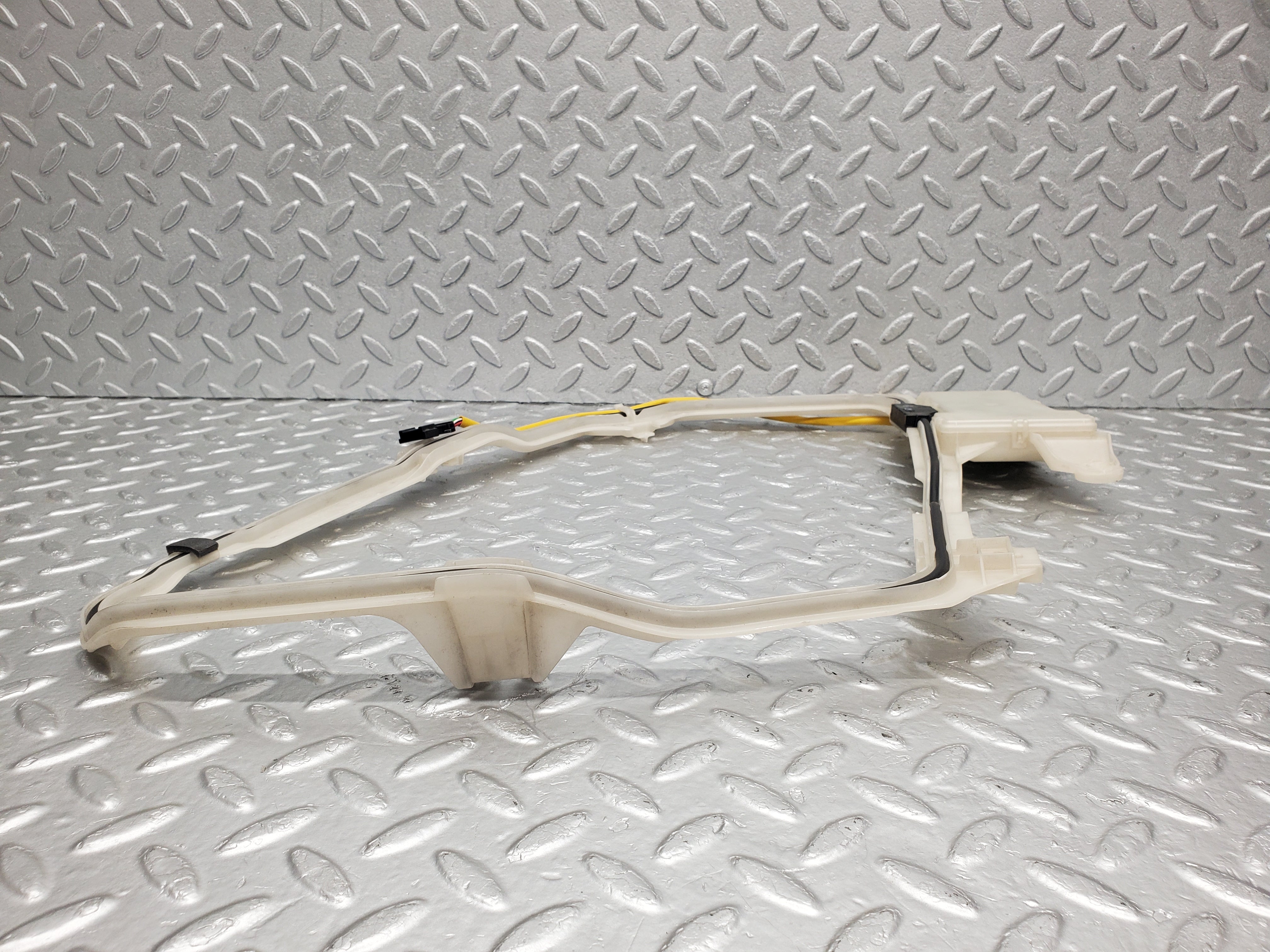 1604 Mercedes-Benz W220 S430 Keyless Antenna Front Right 2208200275