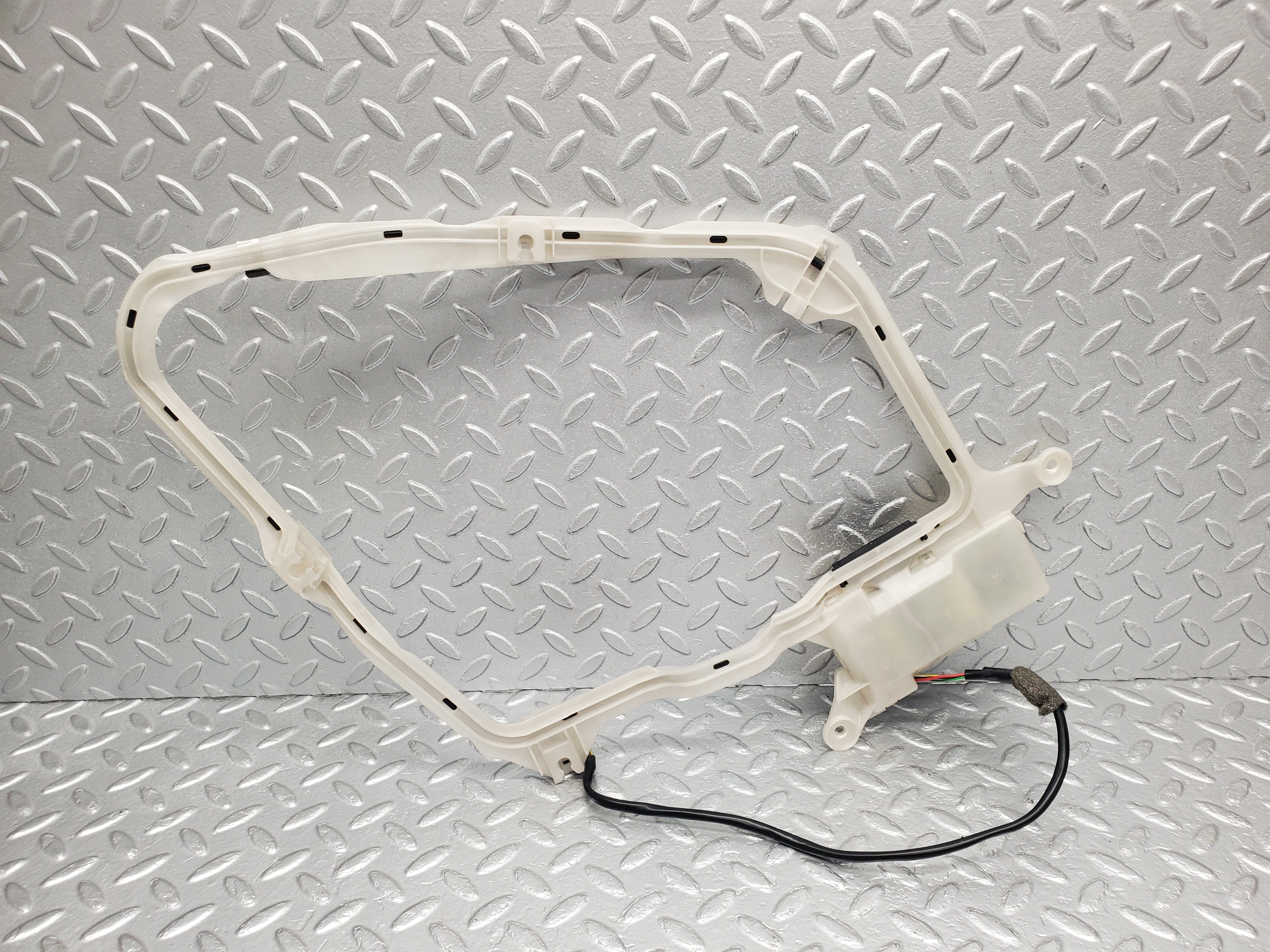 1605 Mercedes-Benz W220 S430 Keyless Antenna Front Left 2208200175