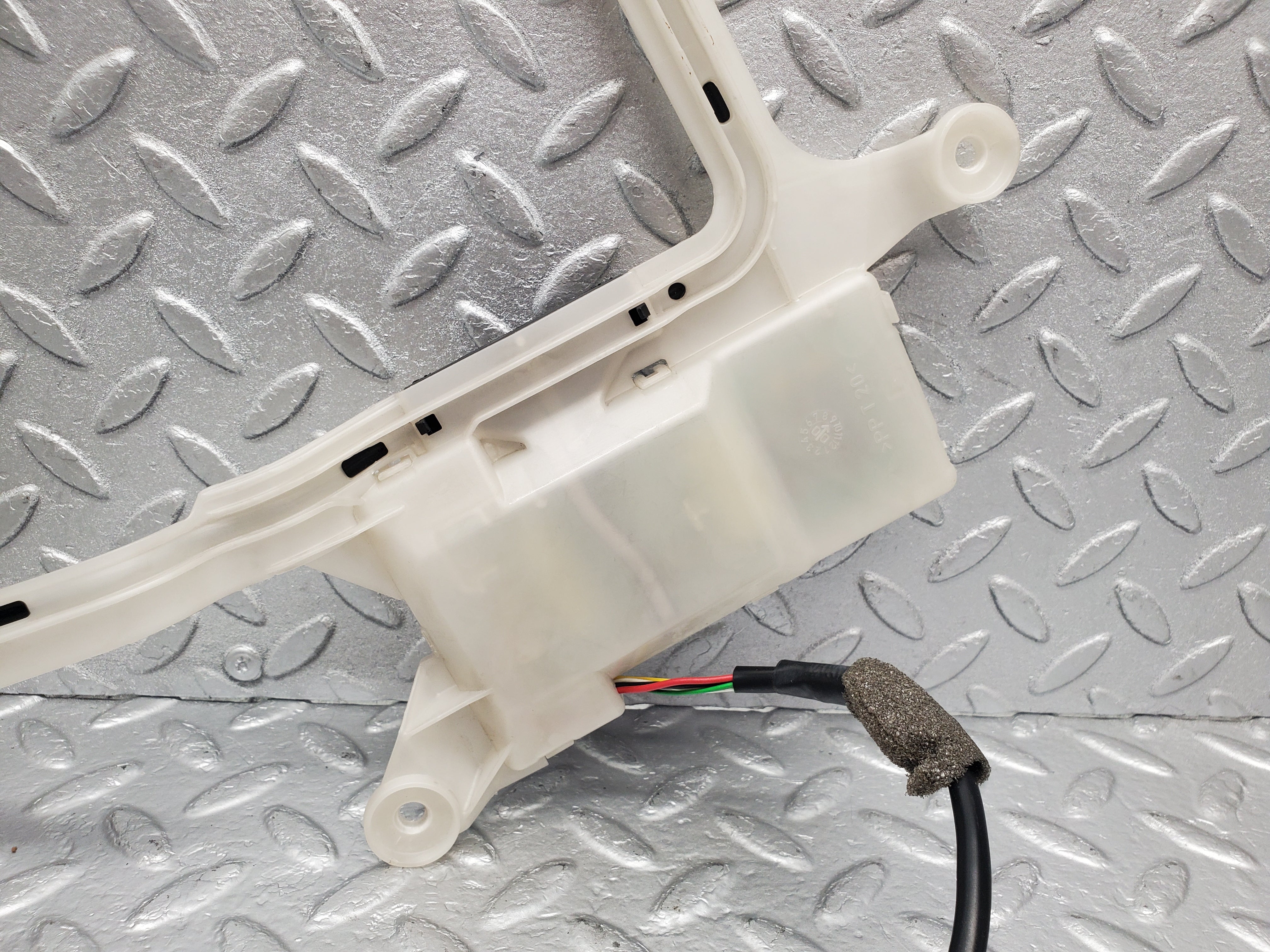 1605 Mercedes-Benz W220 S430 Keyless Antenna Front Left 2208200175