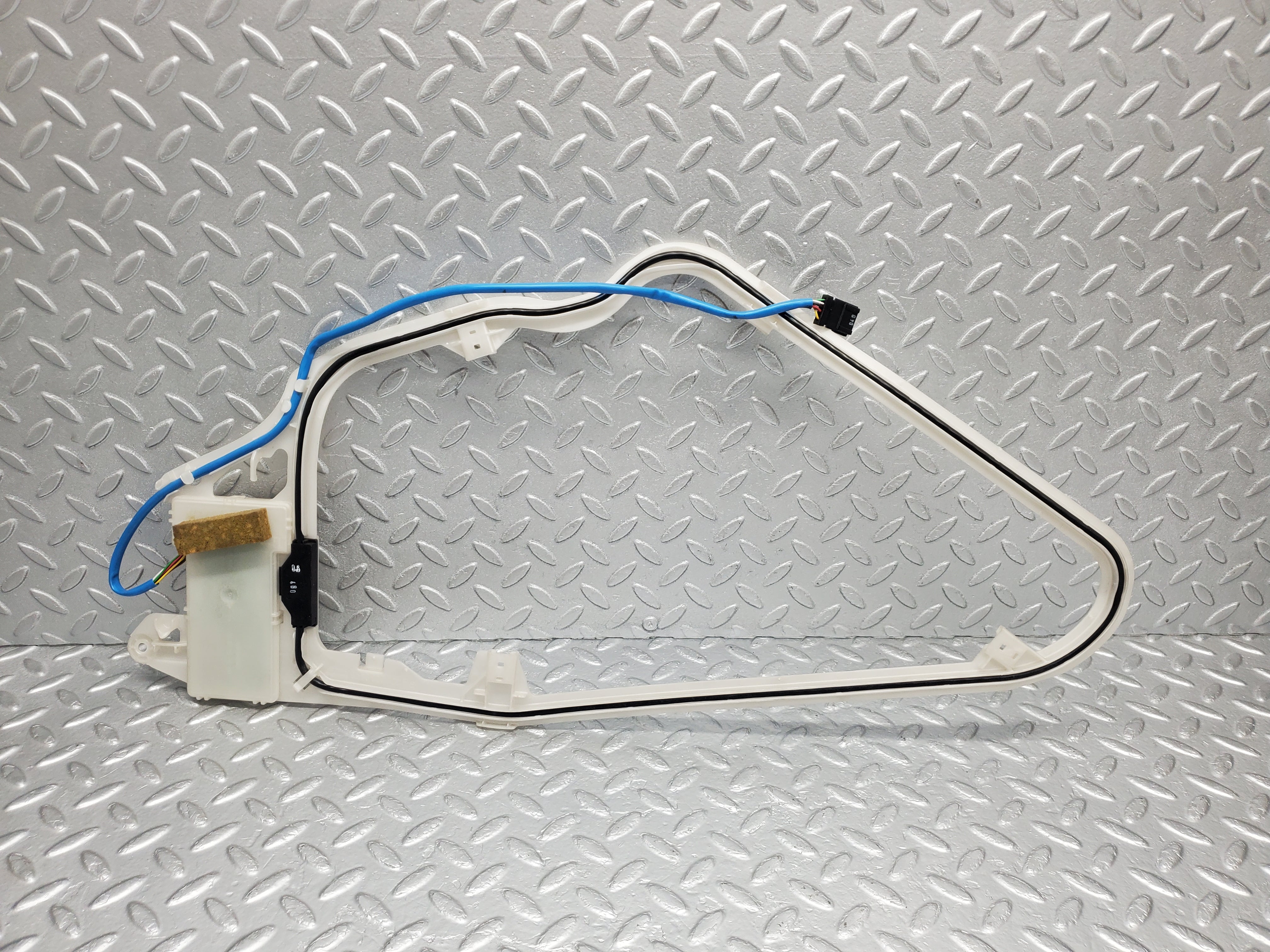 1606 Mercedes-Benz W220 S430 Keyless Antenna Rear Right 2208200475