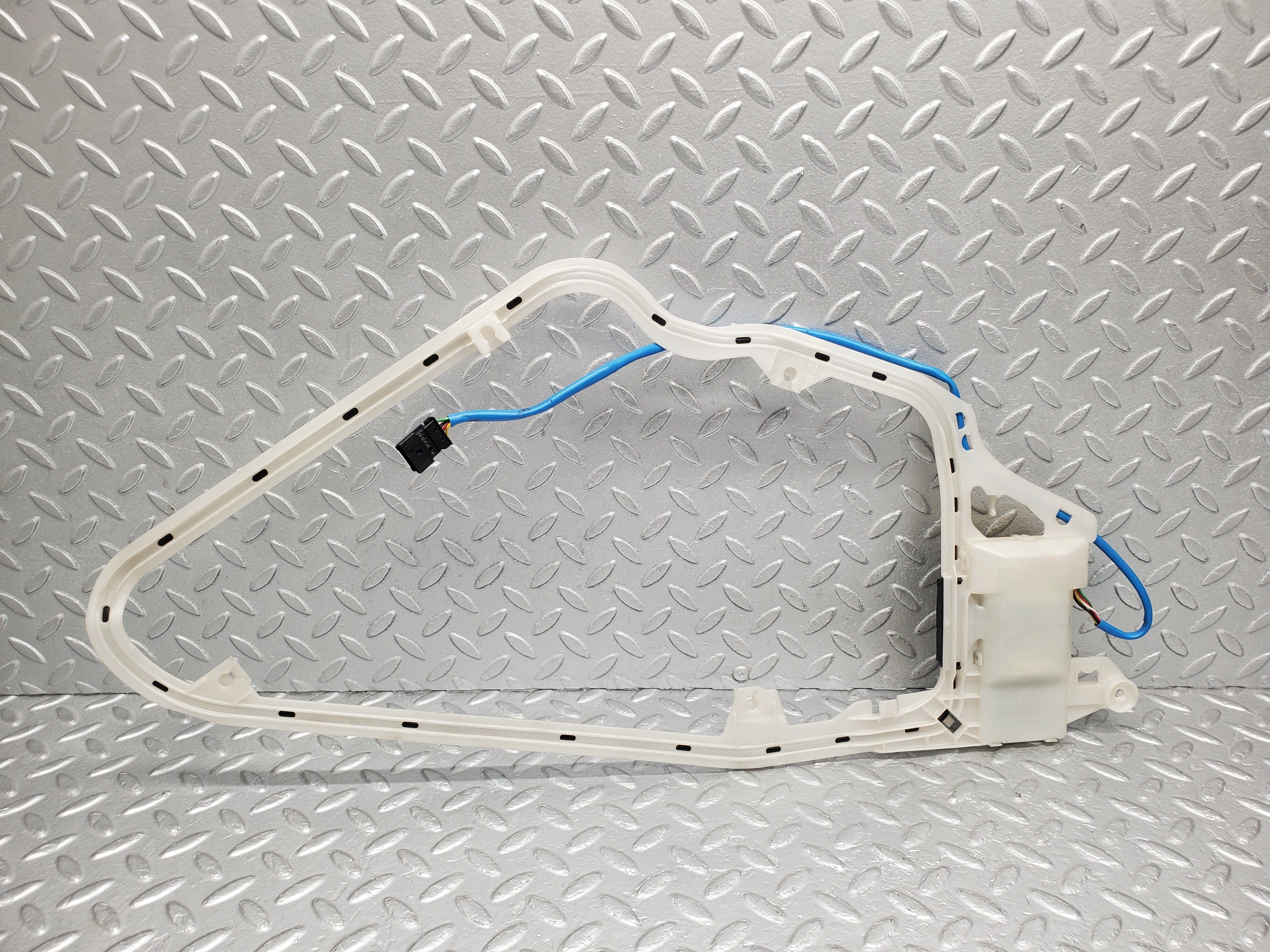 1606 Mercedes-Benz W220 S430 Keyless Antenna Rear Right 2208200475