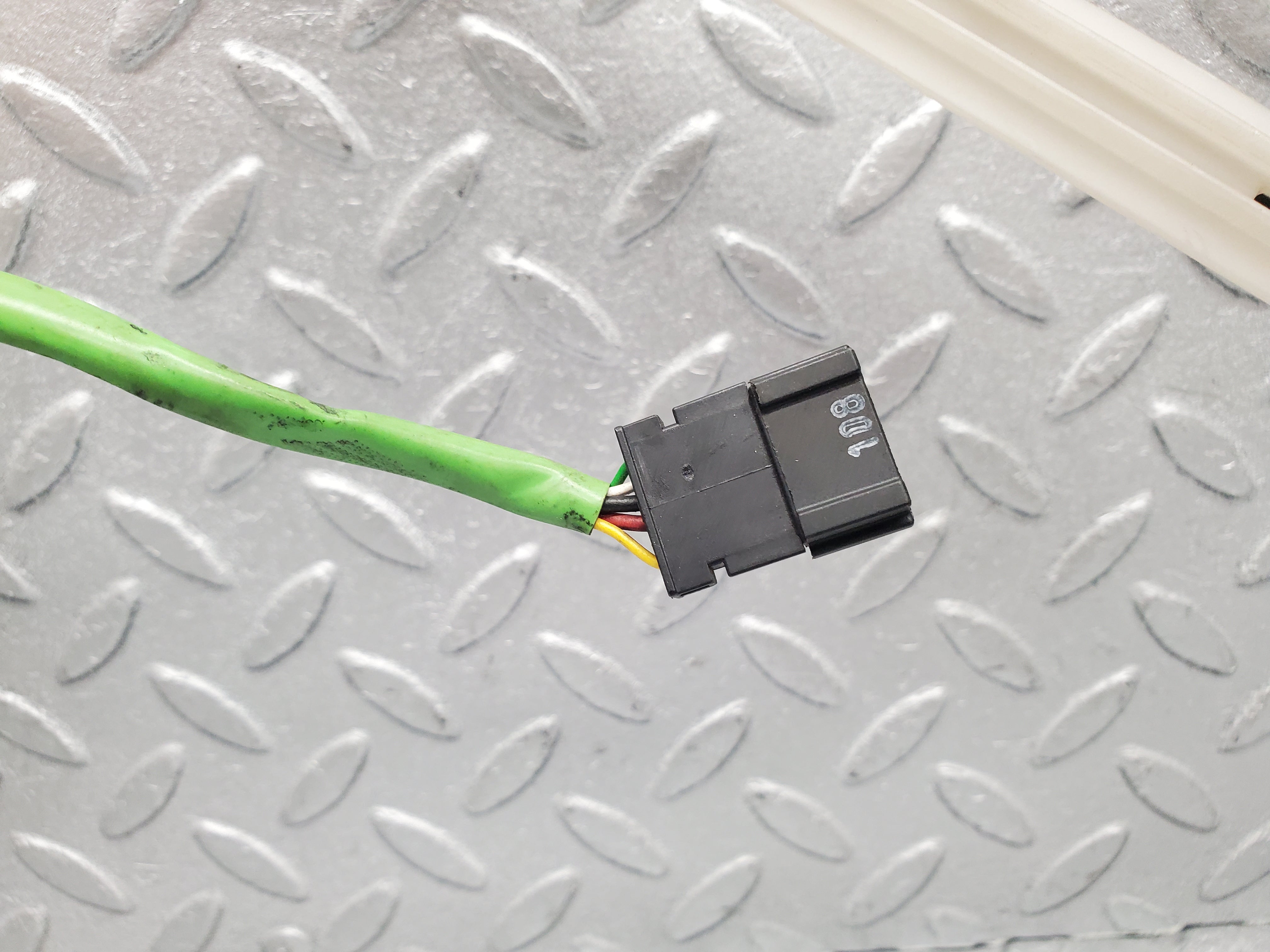 1607 Mercedes-Benz W220 S430 Keyless Antenna Rear Left 2208200375