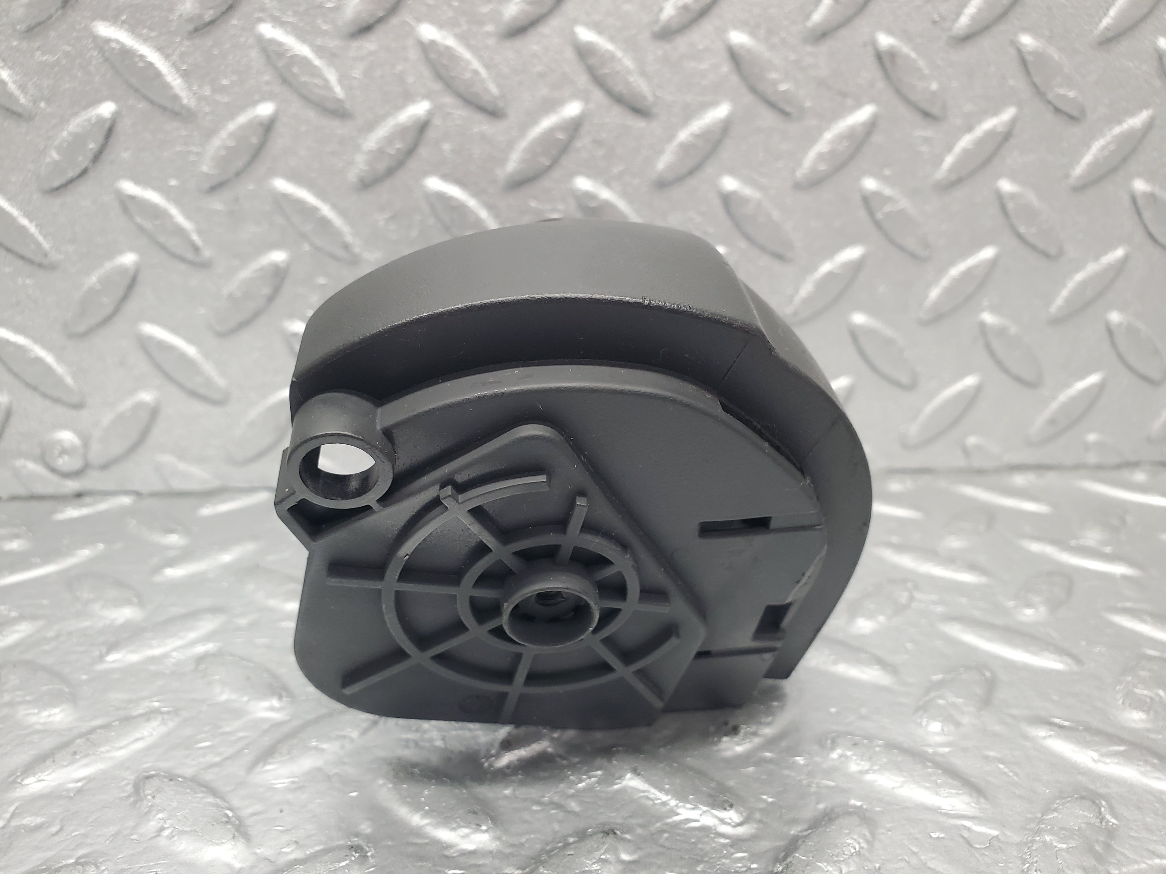 1609 Mercedes-Benz W220 S430 Seat Trim Cover Front Left 2209181730