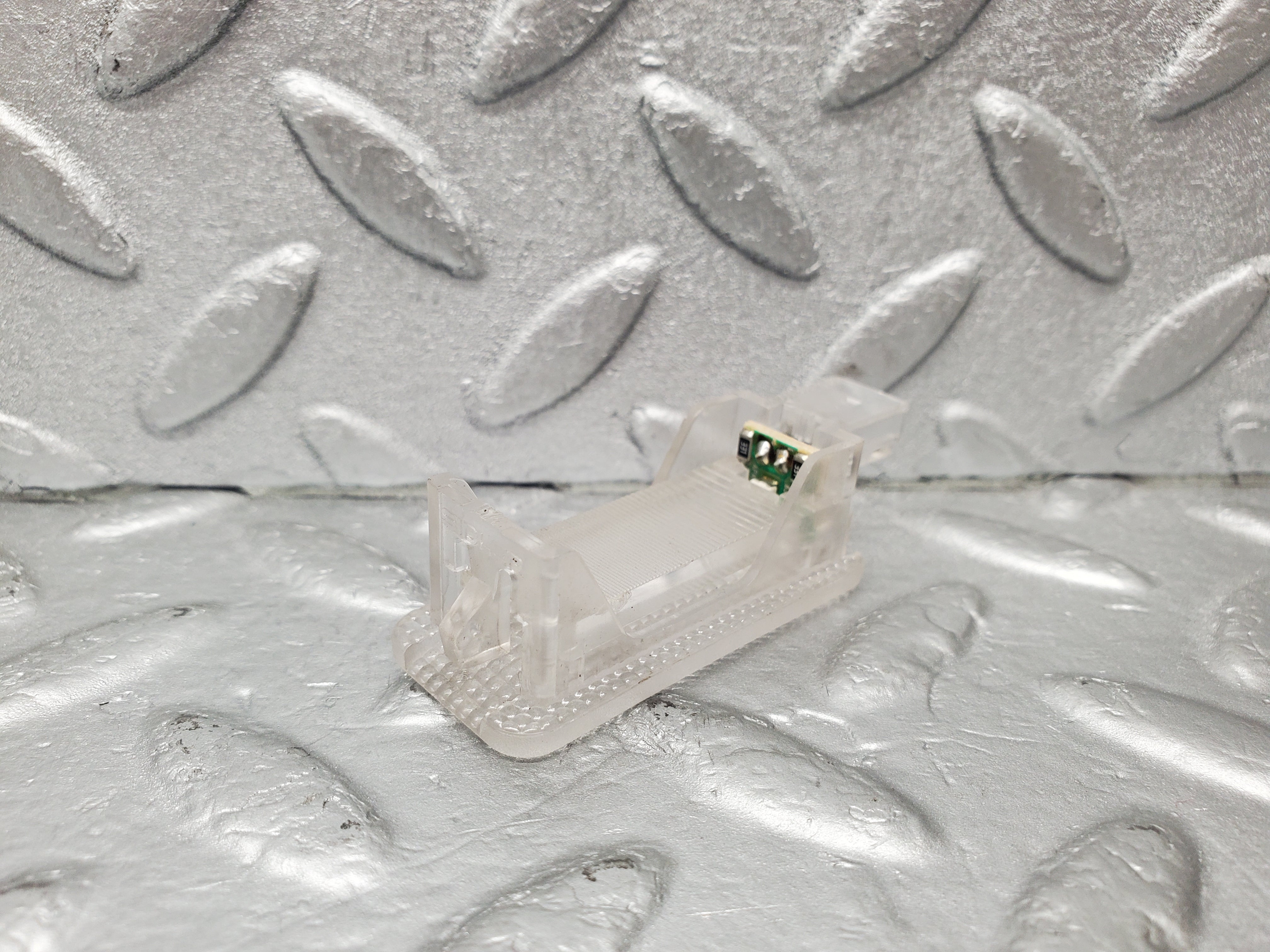 1611 Mercedes-Benz W220 S430 Interior Under Dashboard Lamp 2208201101