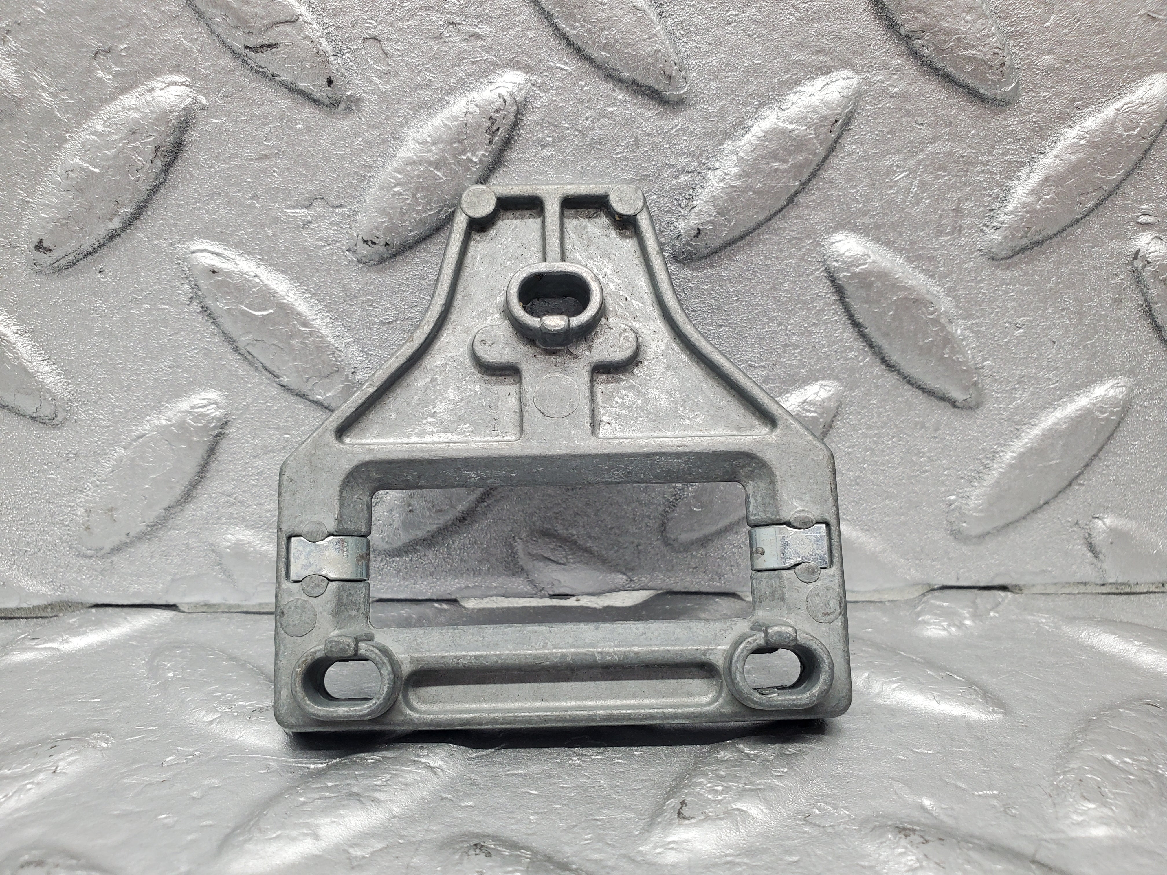 1612 Mercedes-Benz W220 S430 View Mirror Inner Bracket 2208100111