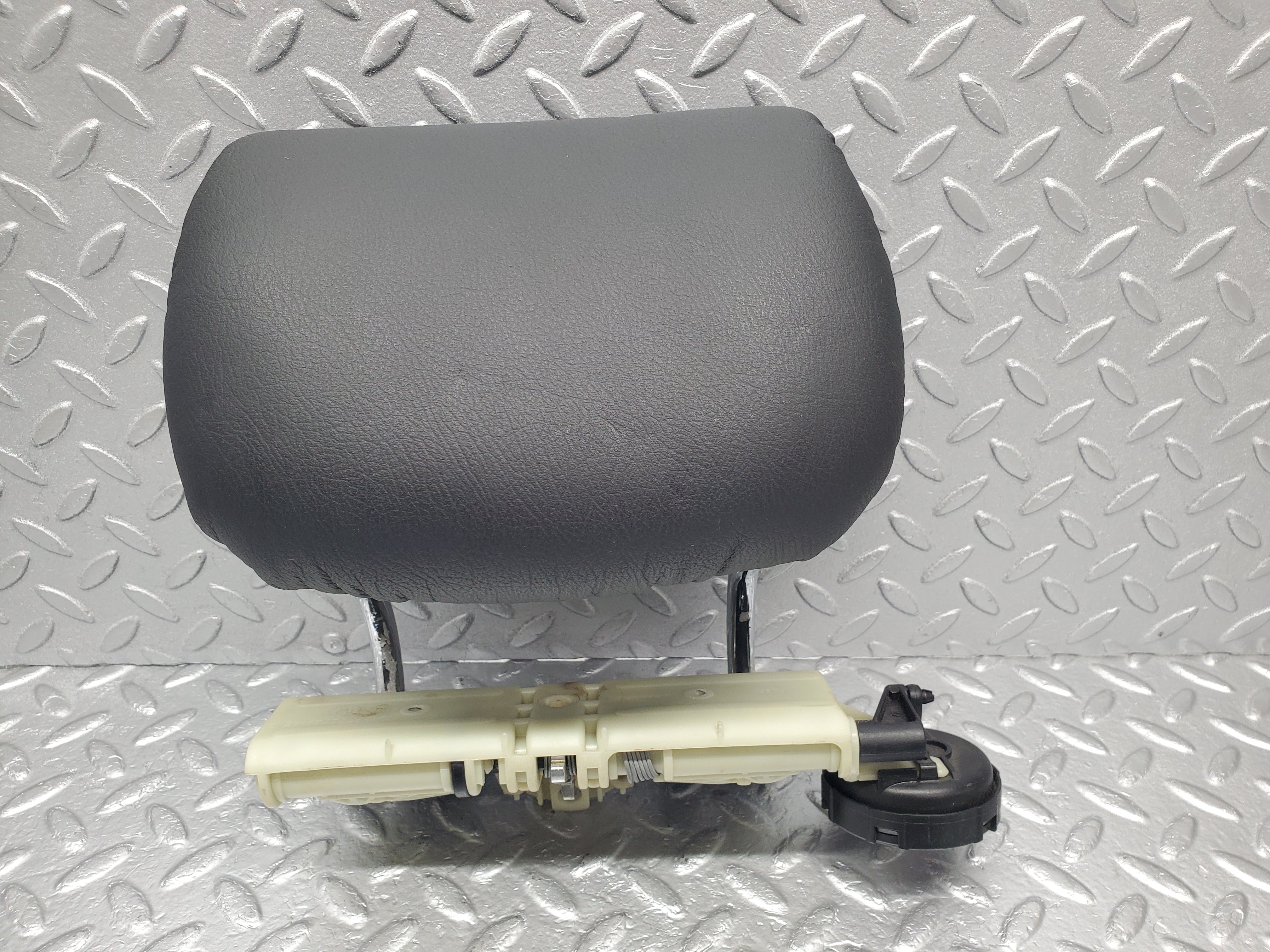 1614 Mercedes-Benz W220 S430 Rear Headrest Black Leather