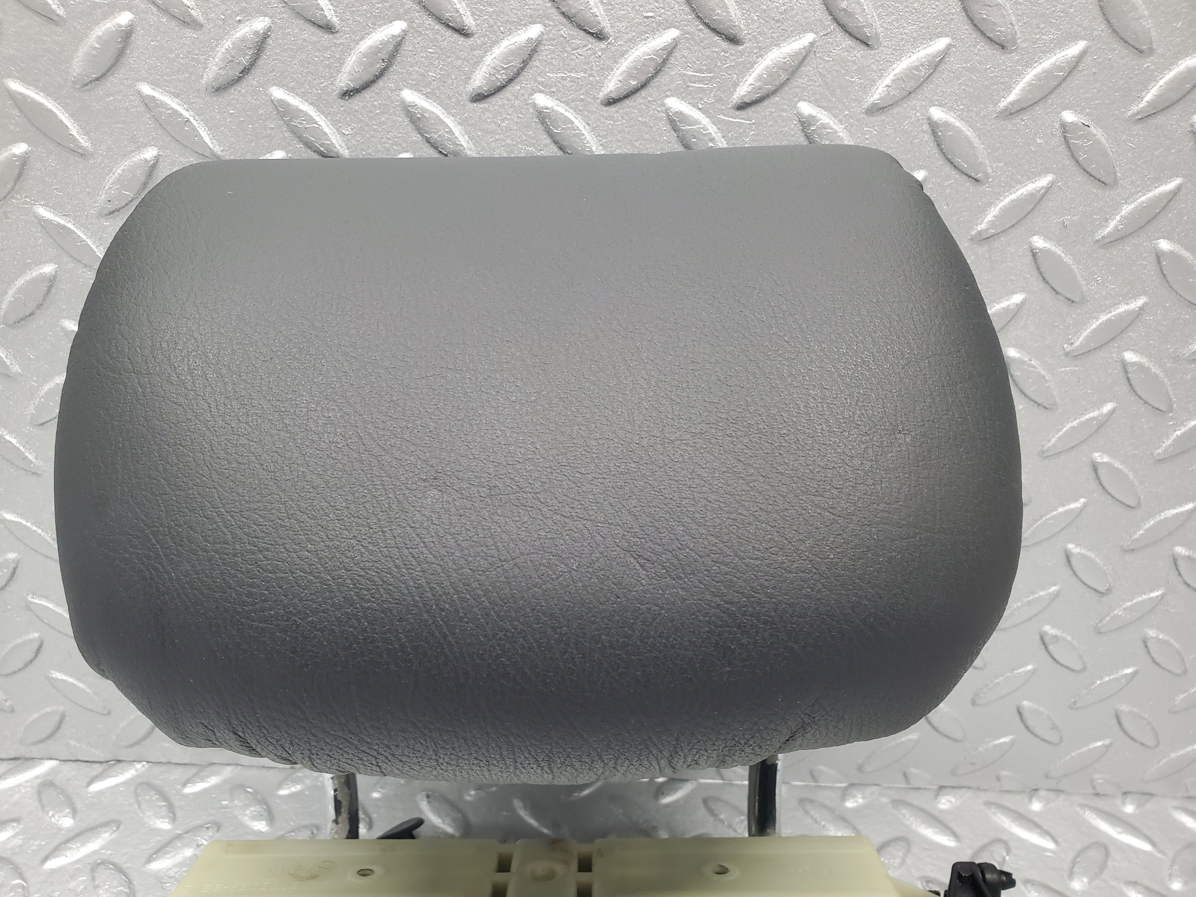 1614 Mercedes-Benz W220 S430 Rear Headrest Black Leather