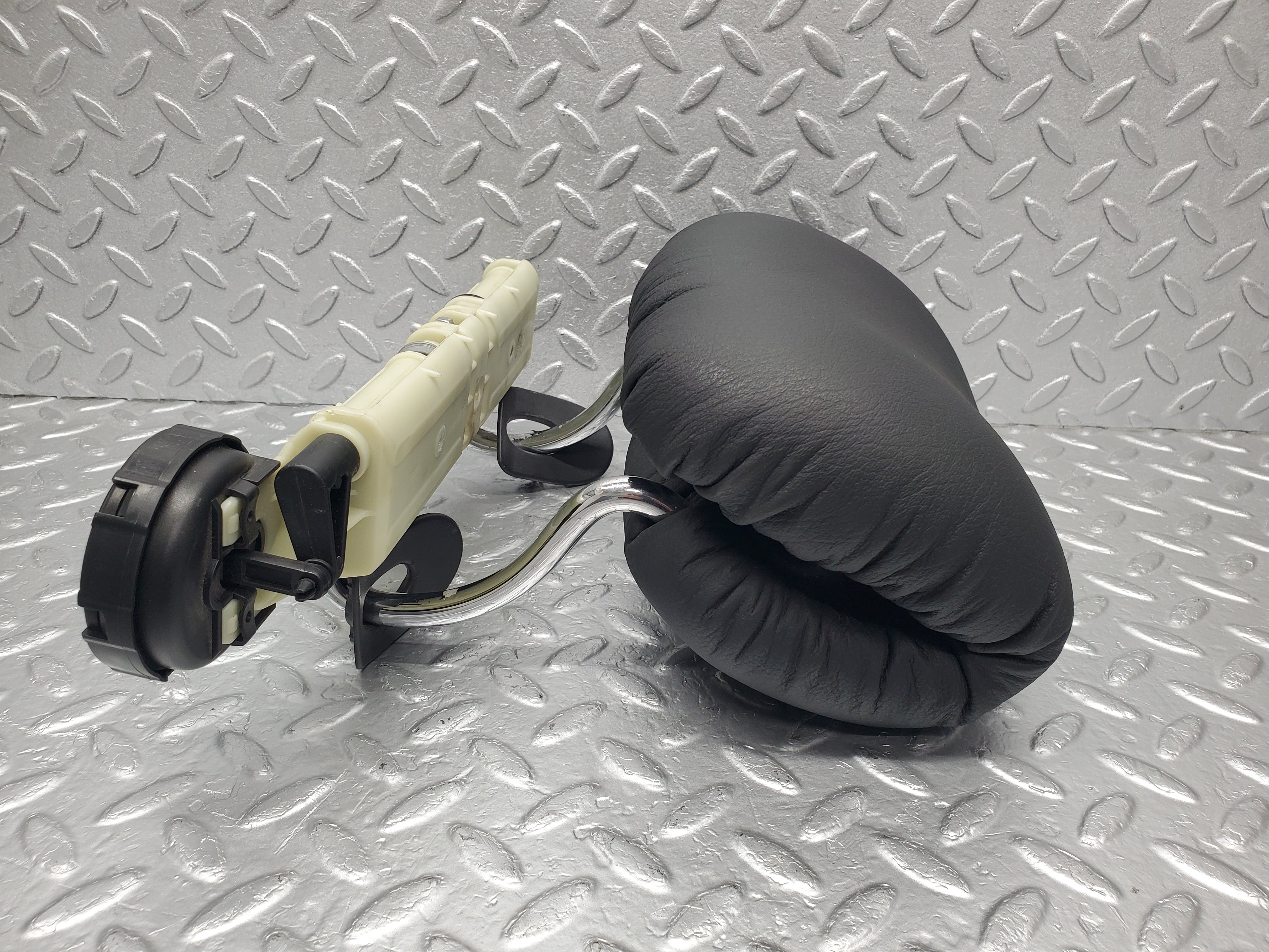 1614 Mercedes-Benz W220 S430 Rear Headrest Black Leather