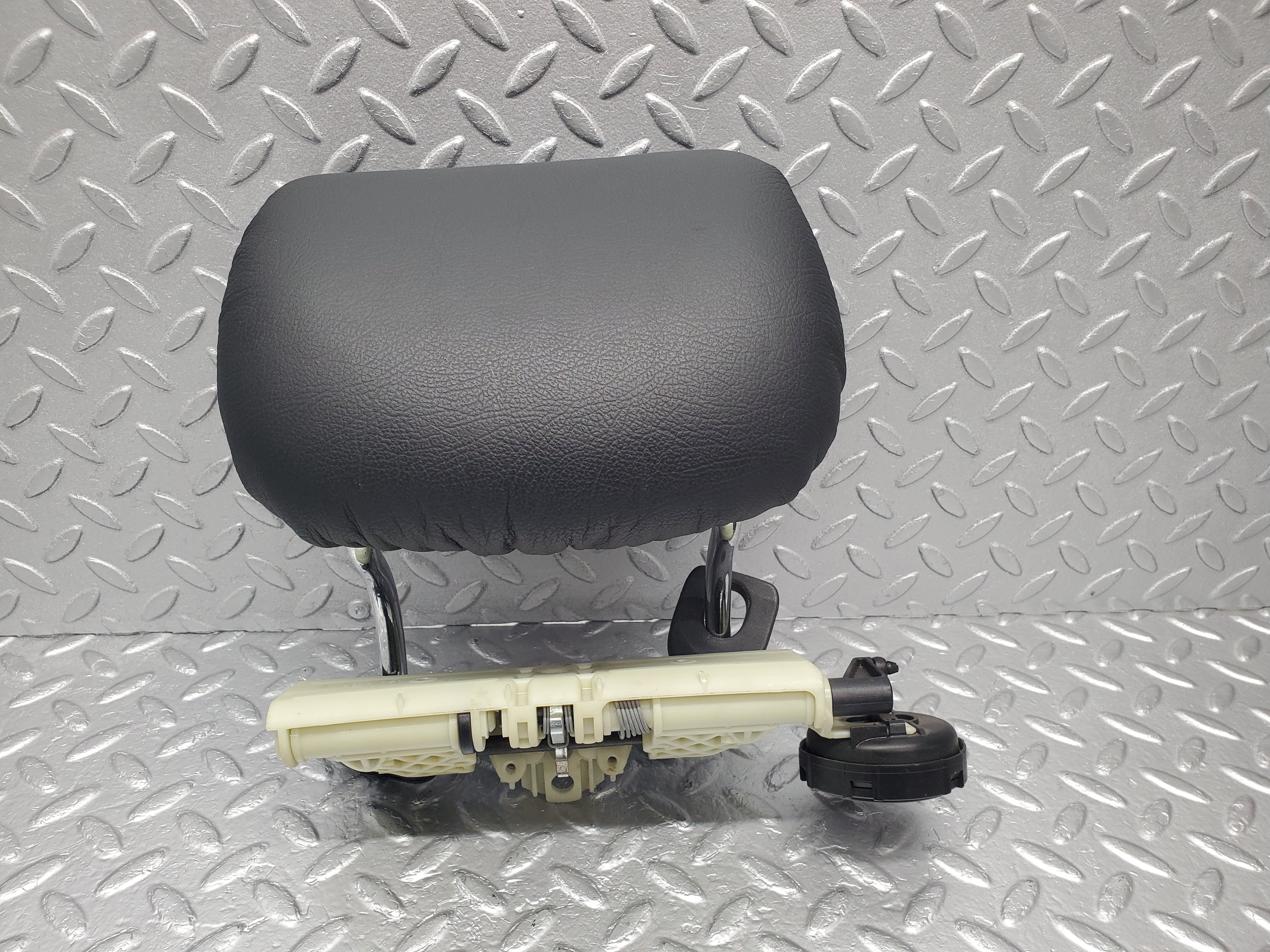 1615 Mercedes-Benz W220 S430 Rear Headrest Black Leather
