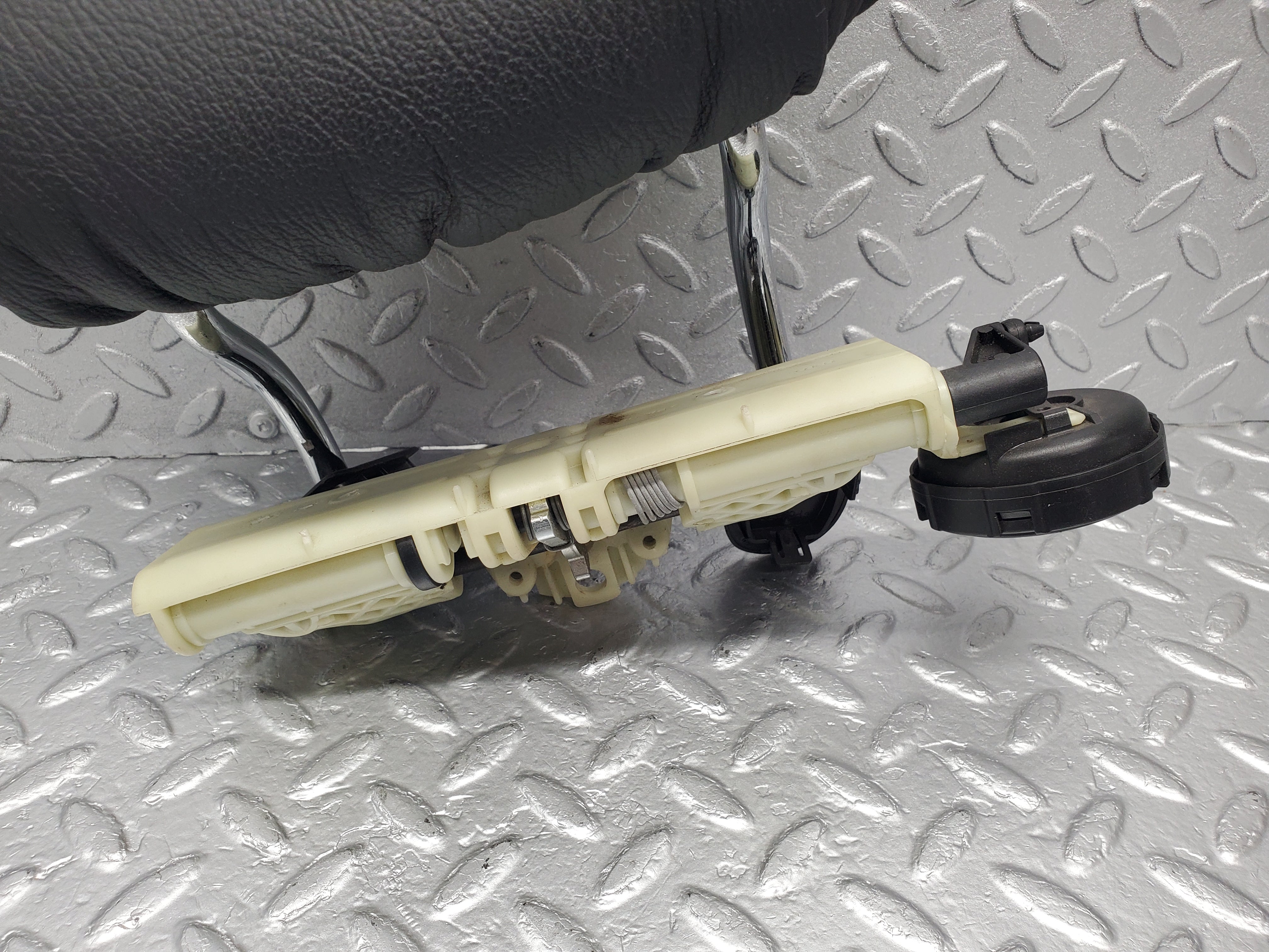 1616 Mercedes-Benz W220 S430 Rear Headrest Black Leather