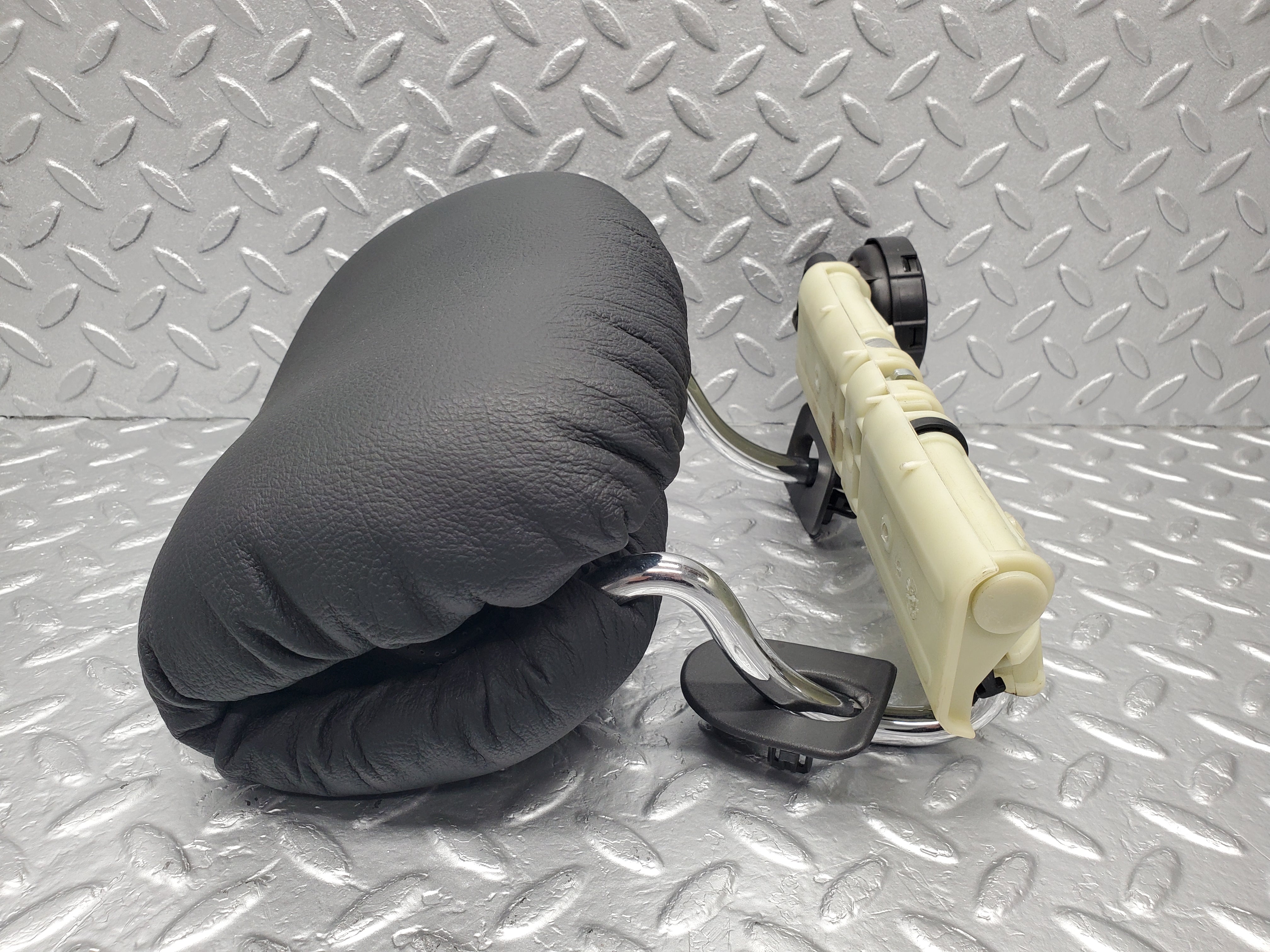 1616 Mercedes-Benz W220 S430 Rear Headrest Black Leather