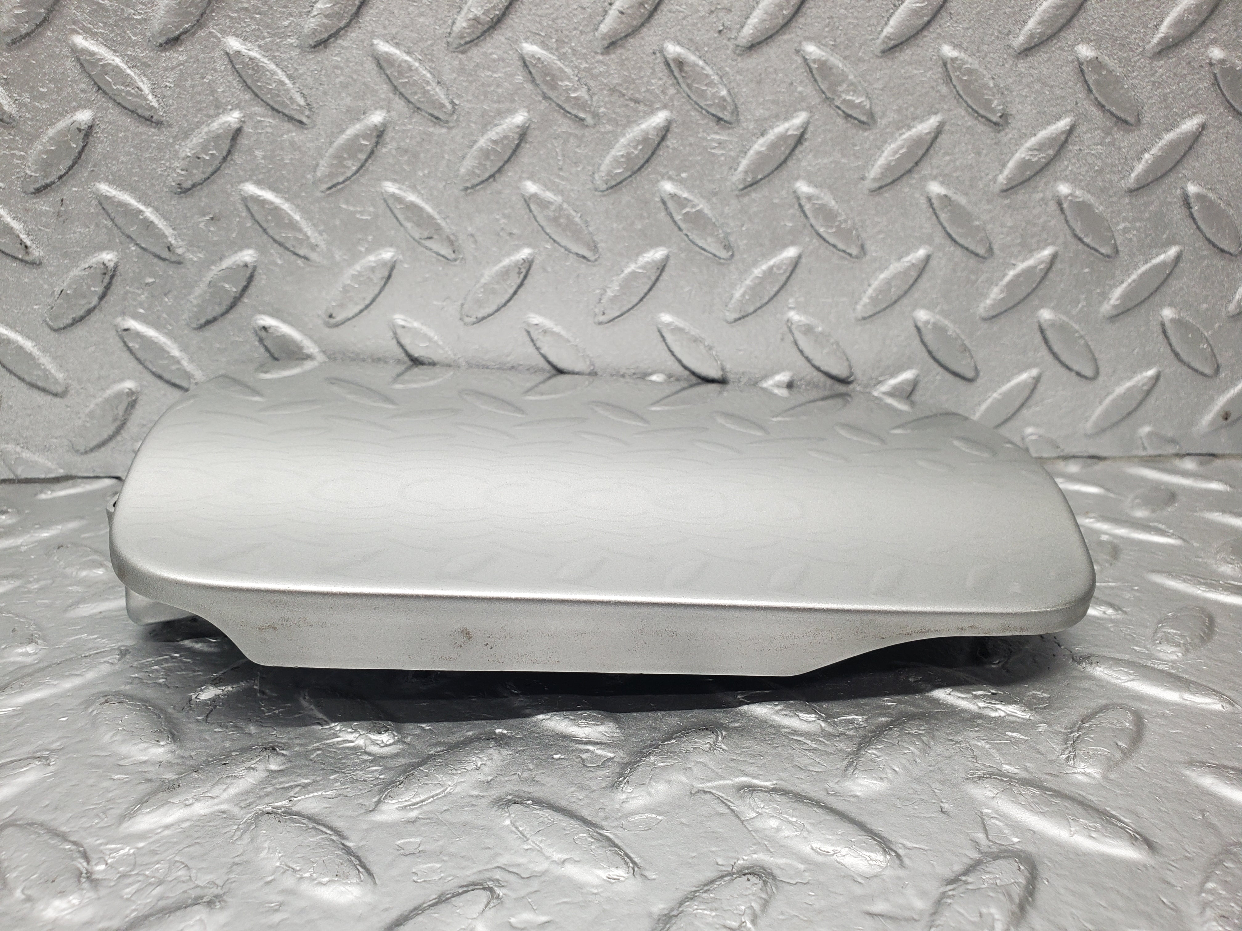 1617 Mercedes-Benz W220 S430 Fuel Flapper Cover Door 2205840139