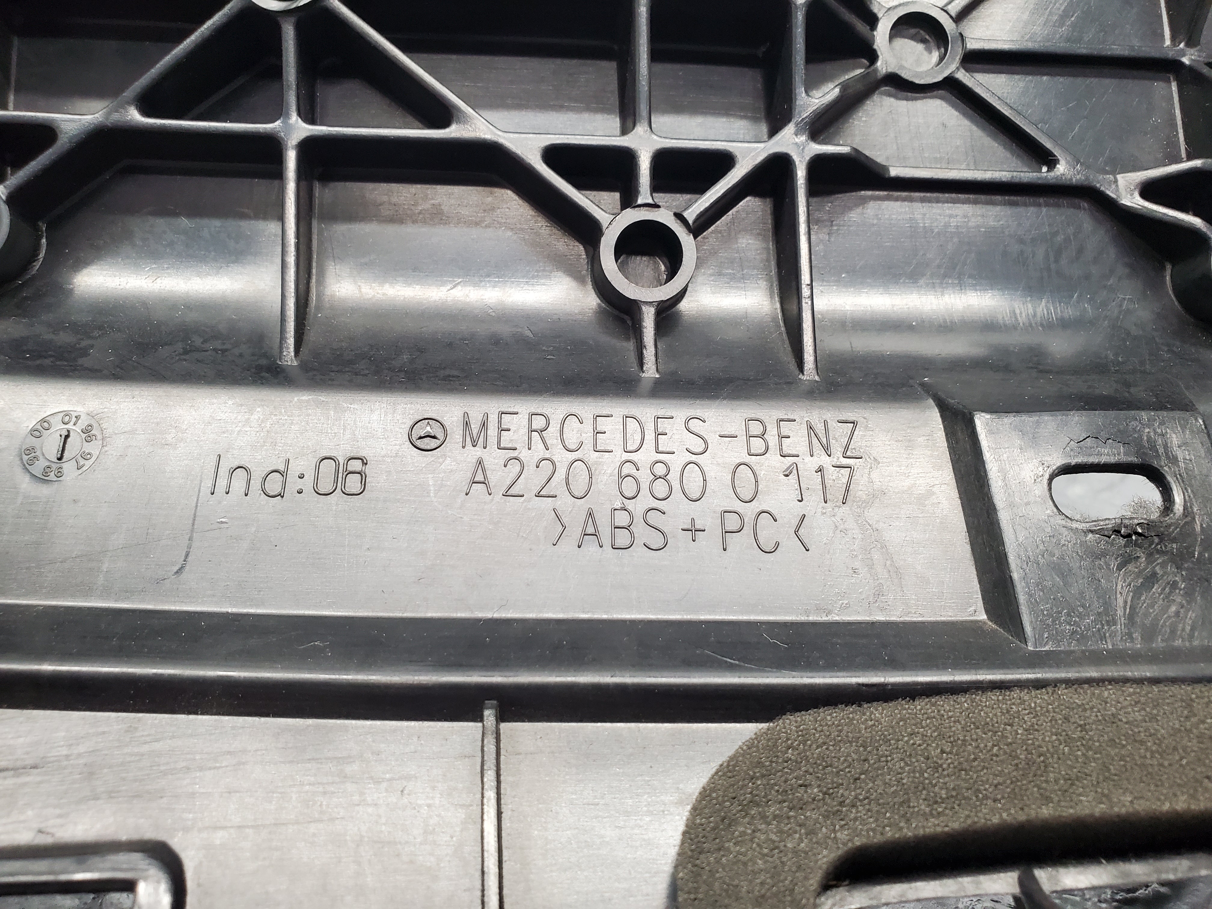 1626 Mercedes-Benz W220 S430 Front Right Bottom Dash Cover 2206800217