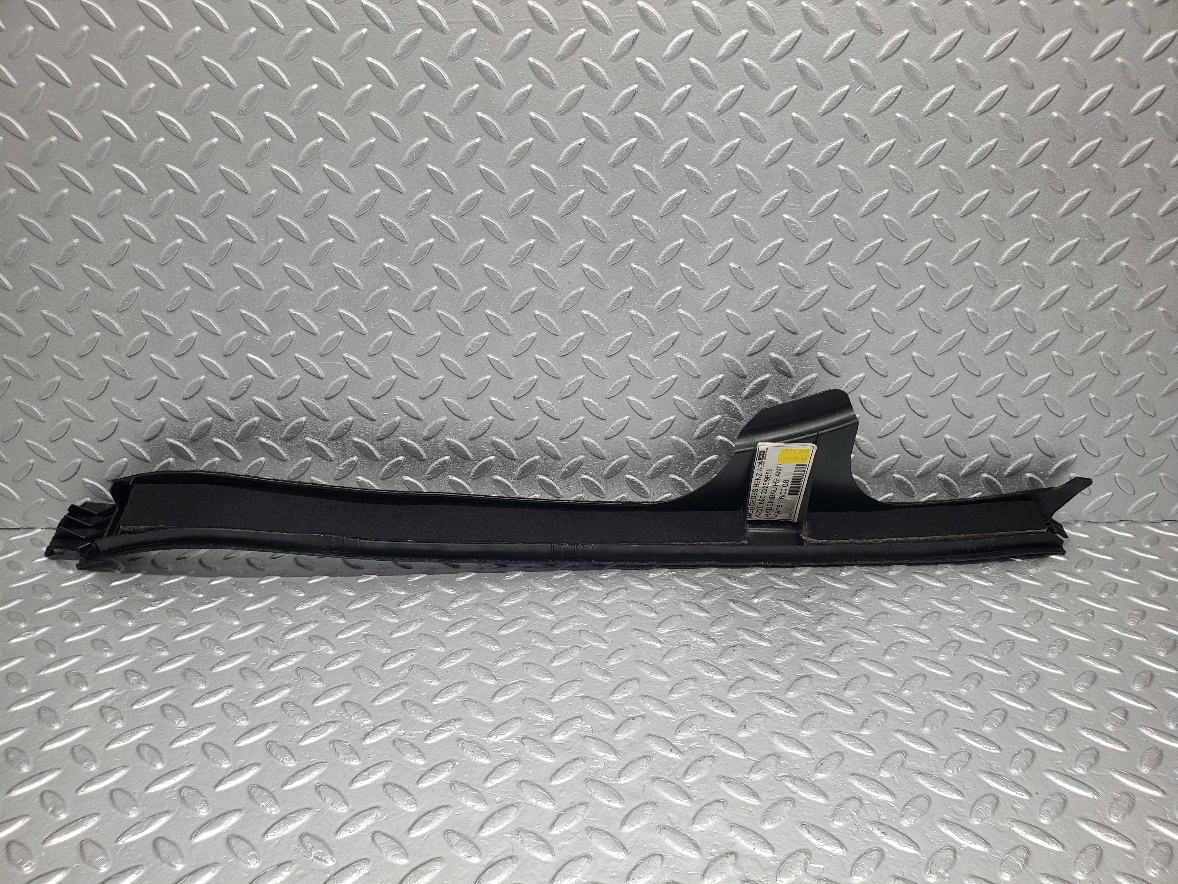 1627 Mercedes-Benz W220 S430 Rear Right Driver Wheel Housing Cover 2206902225