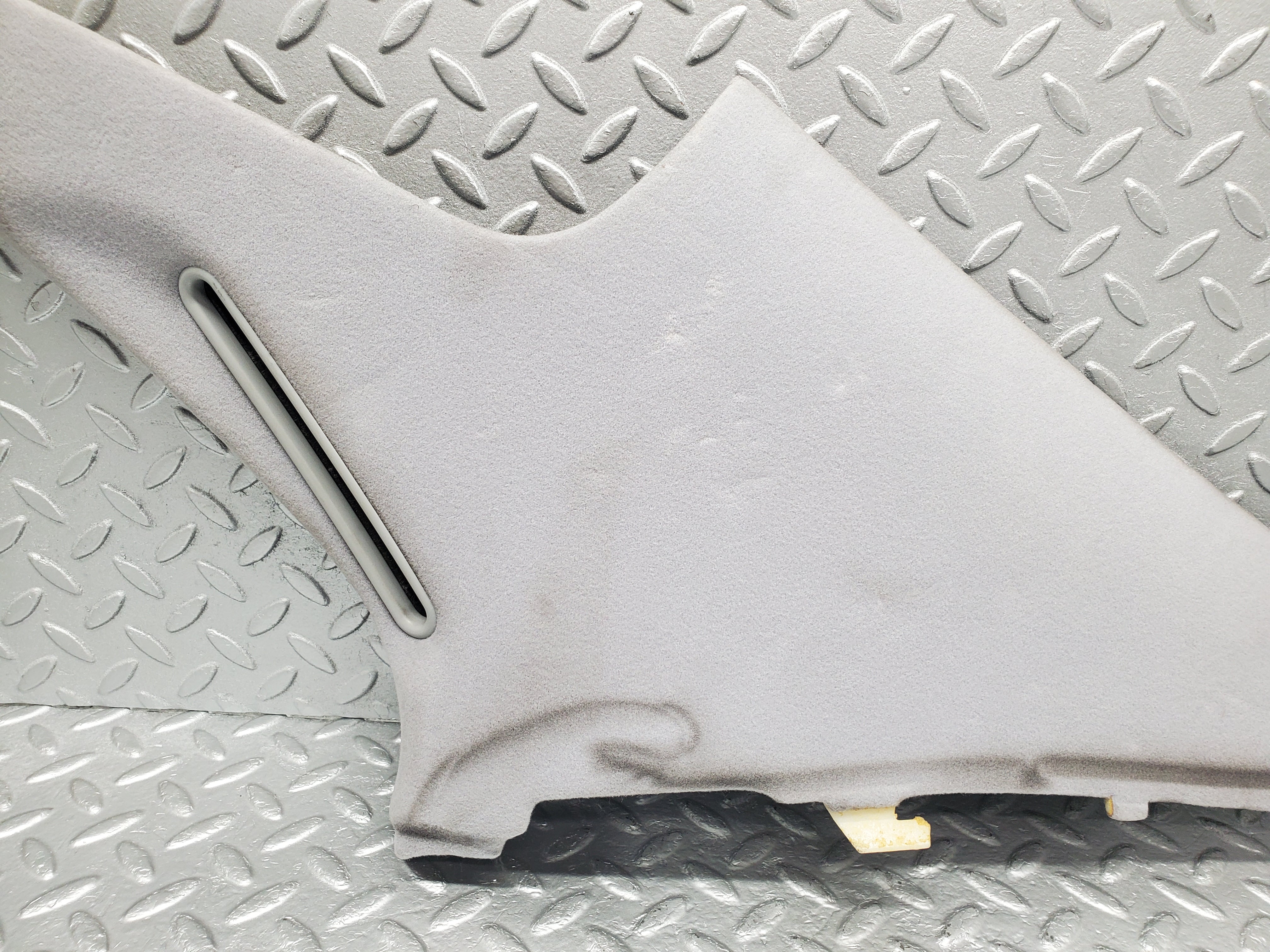 1636 Mercedes-Benz W220 S430 C Pillar Cover Trim Right Side 2206950437