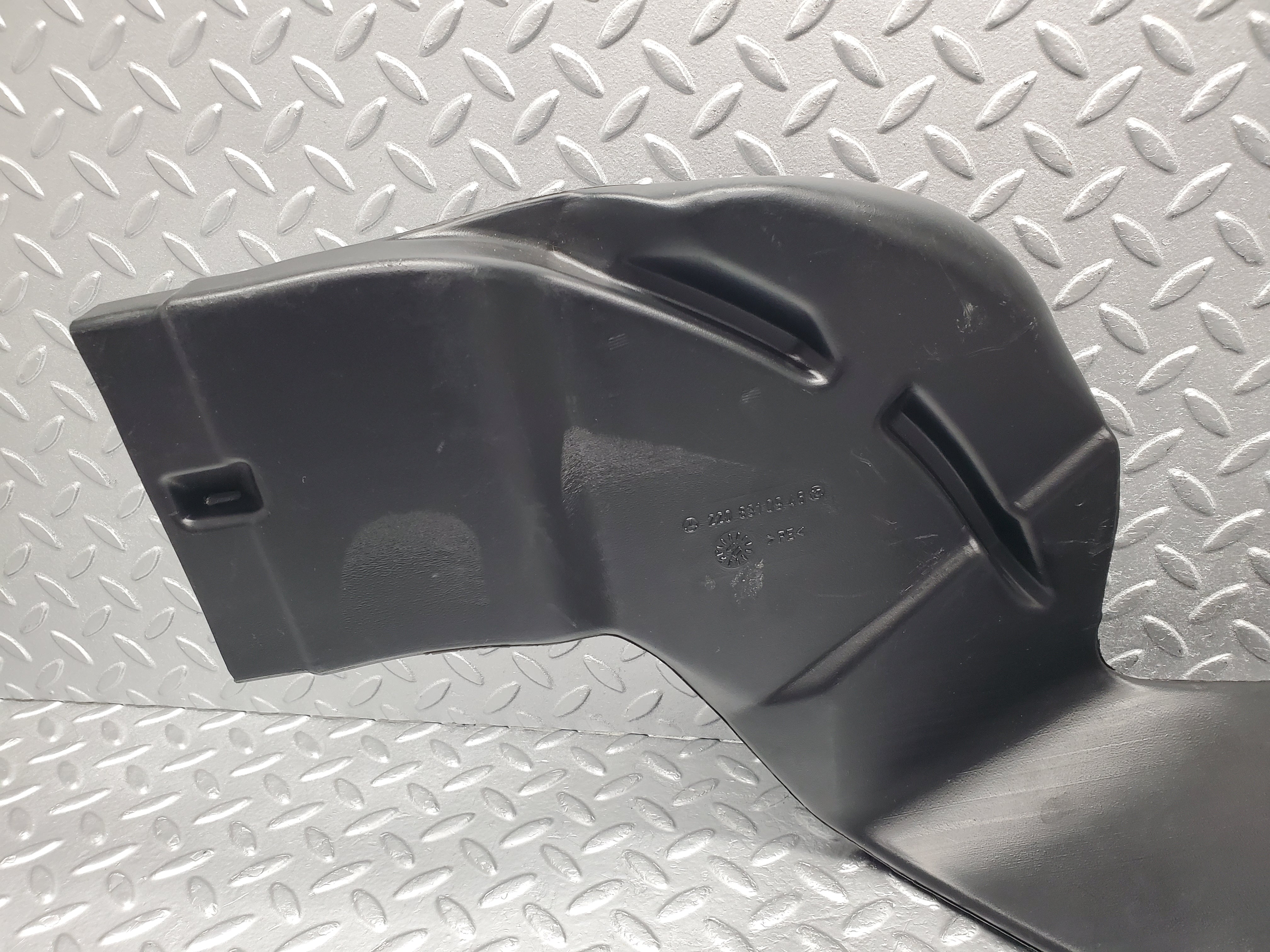 1639 Mercedes-Benz W220 S430 Air Duct Front Left 2208310946