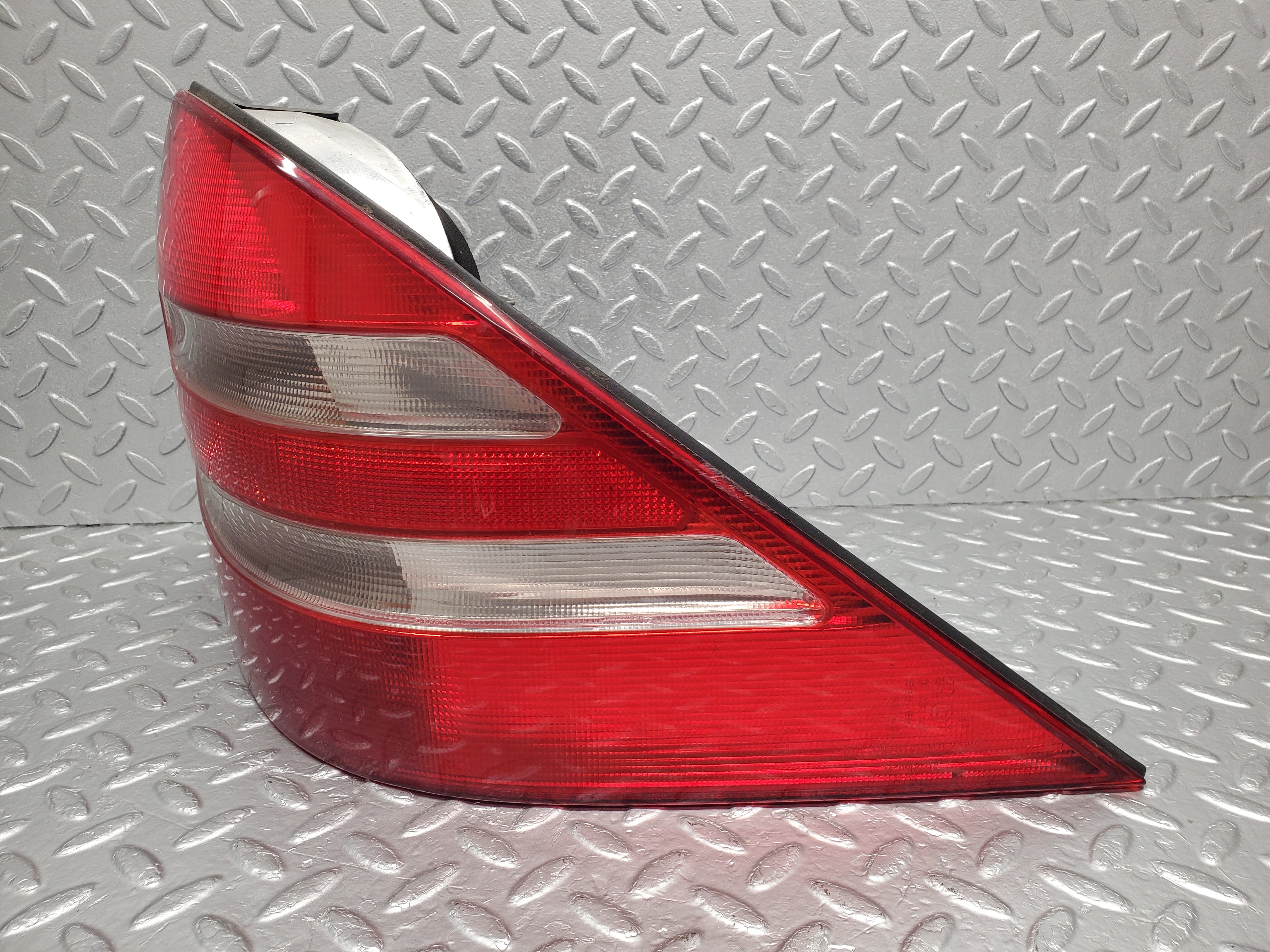 1640 Mercedes-Benz W220 S430 Tail Light Rear Right