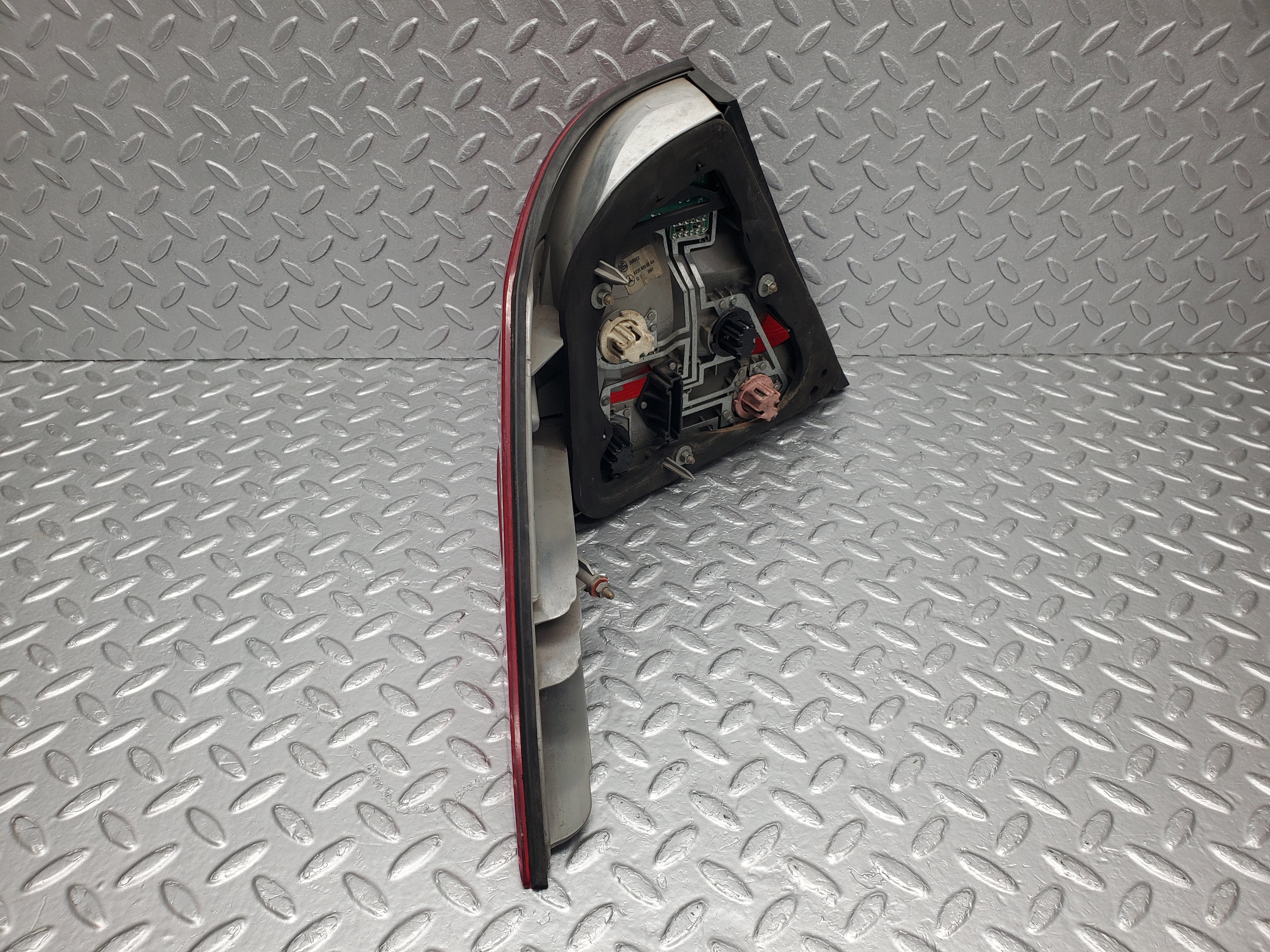 1640 Mercedes-Benz W220 S430 Tail Light Rear Right
