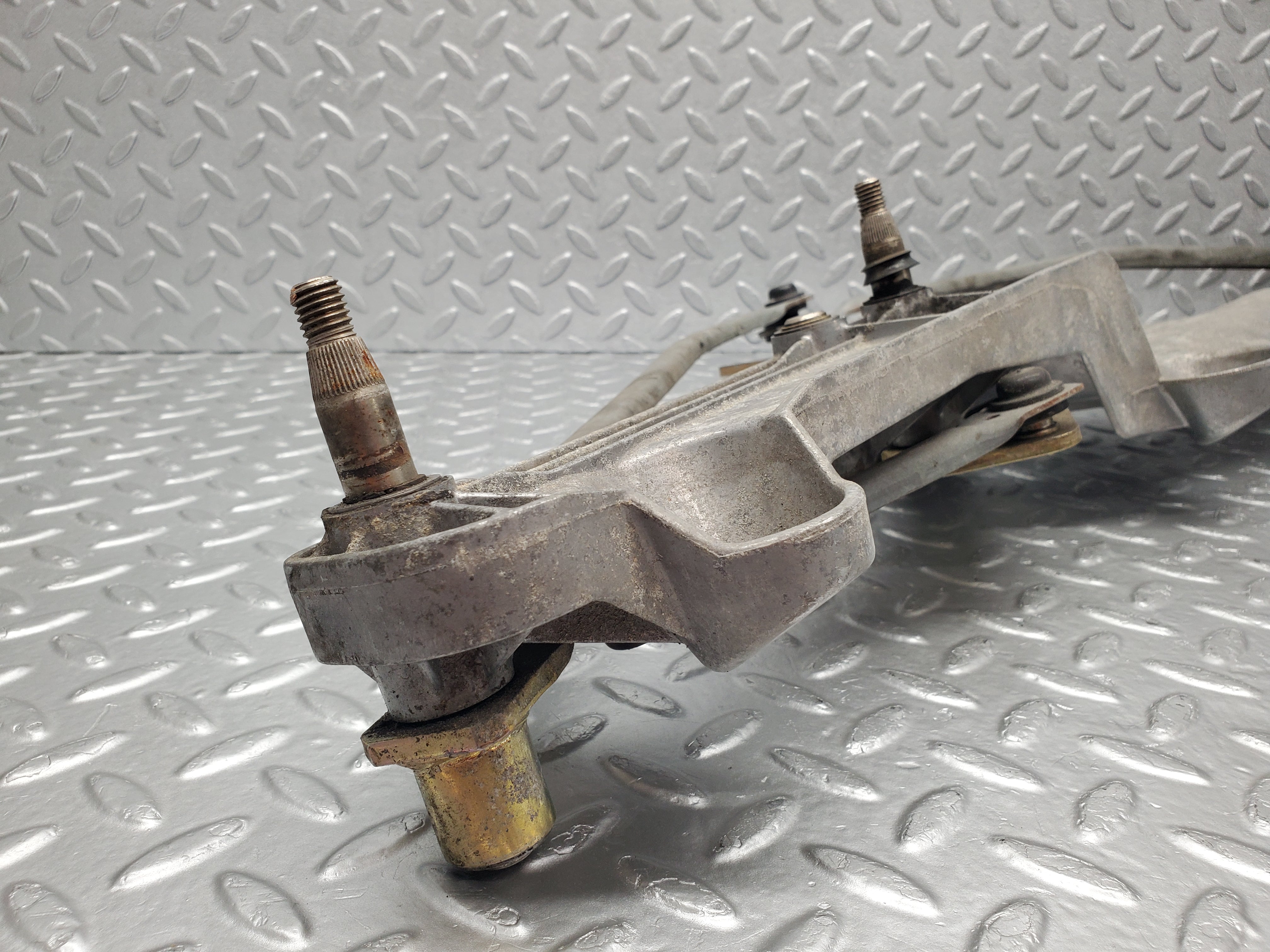 1645 Mercedes-Benz W220 S430 Wiper Linkage 3391098392