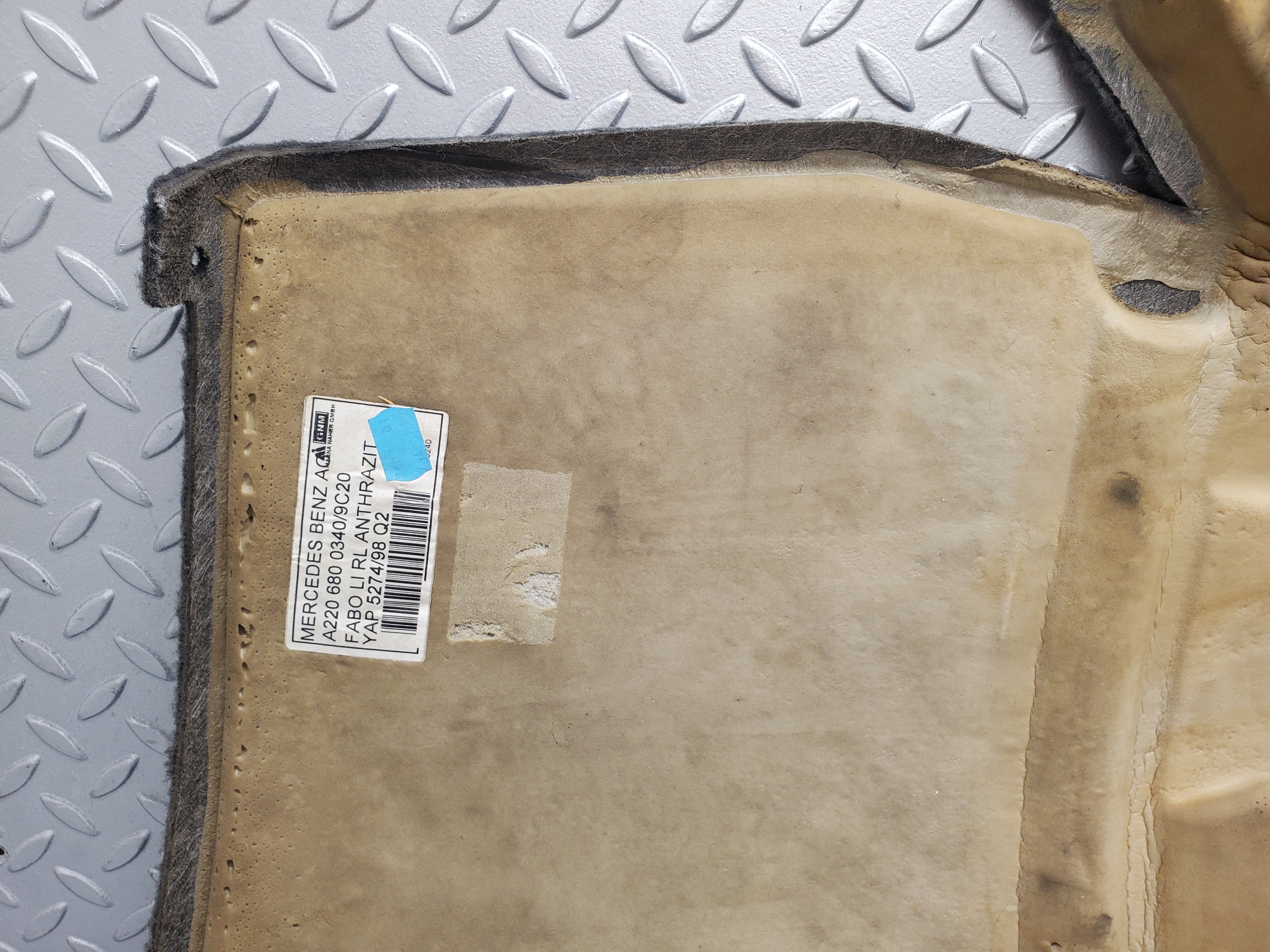 1650 Mercedes-Benz W220 S430 Floor Mat Front Left Side 220680340