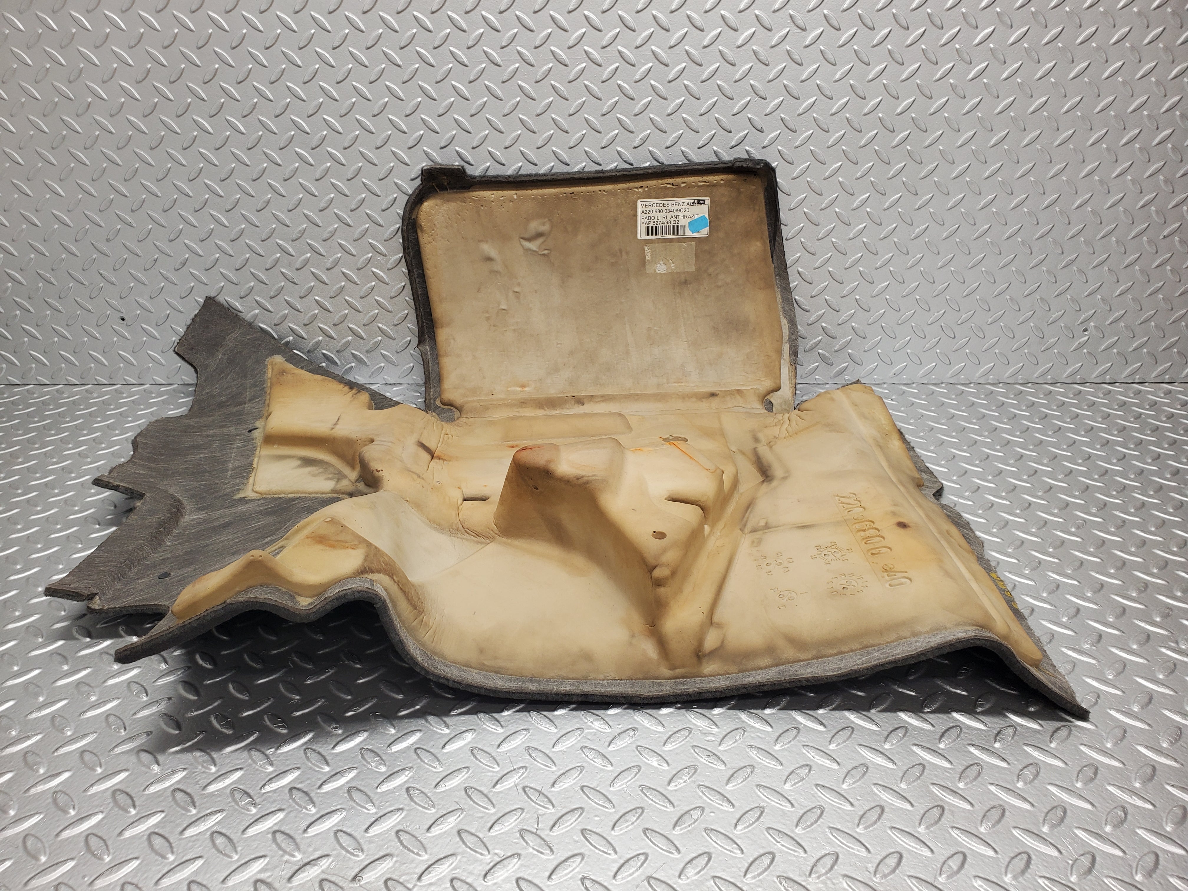 1650 Mercedes-Benz W220 S430 Floor Mat Front Left Side 220680340