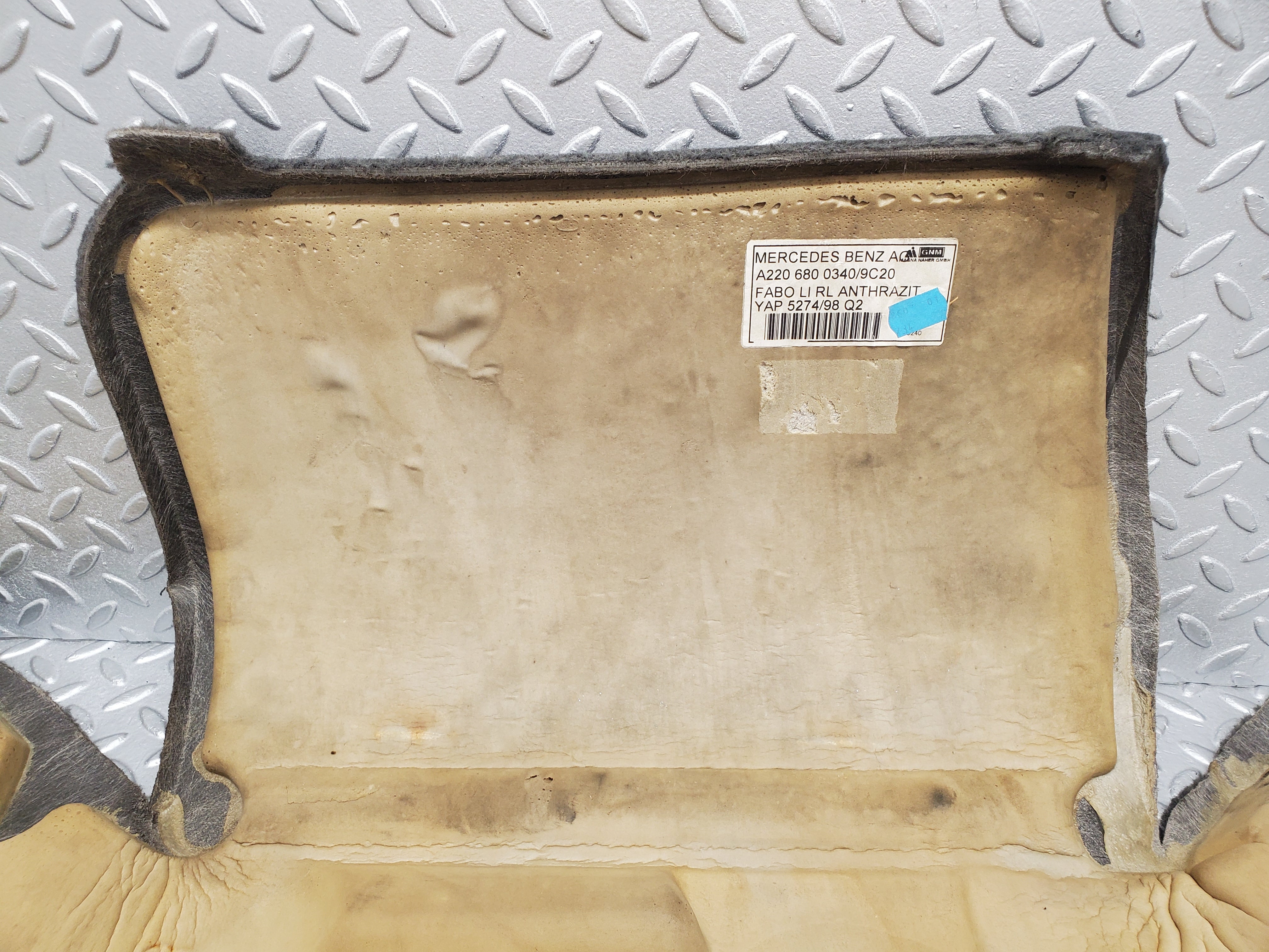 1650 Mercedes-Benz W220 S430 Floor Mat Front Left Side 220680340