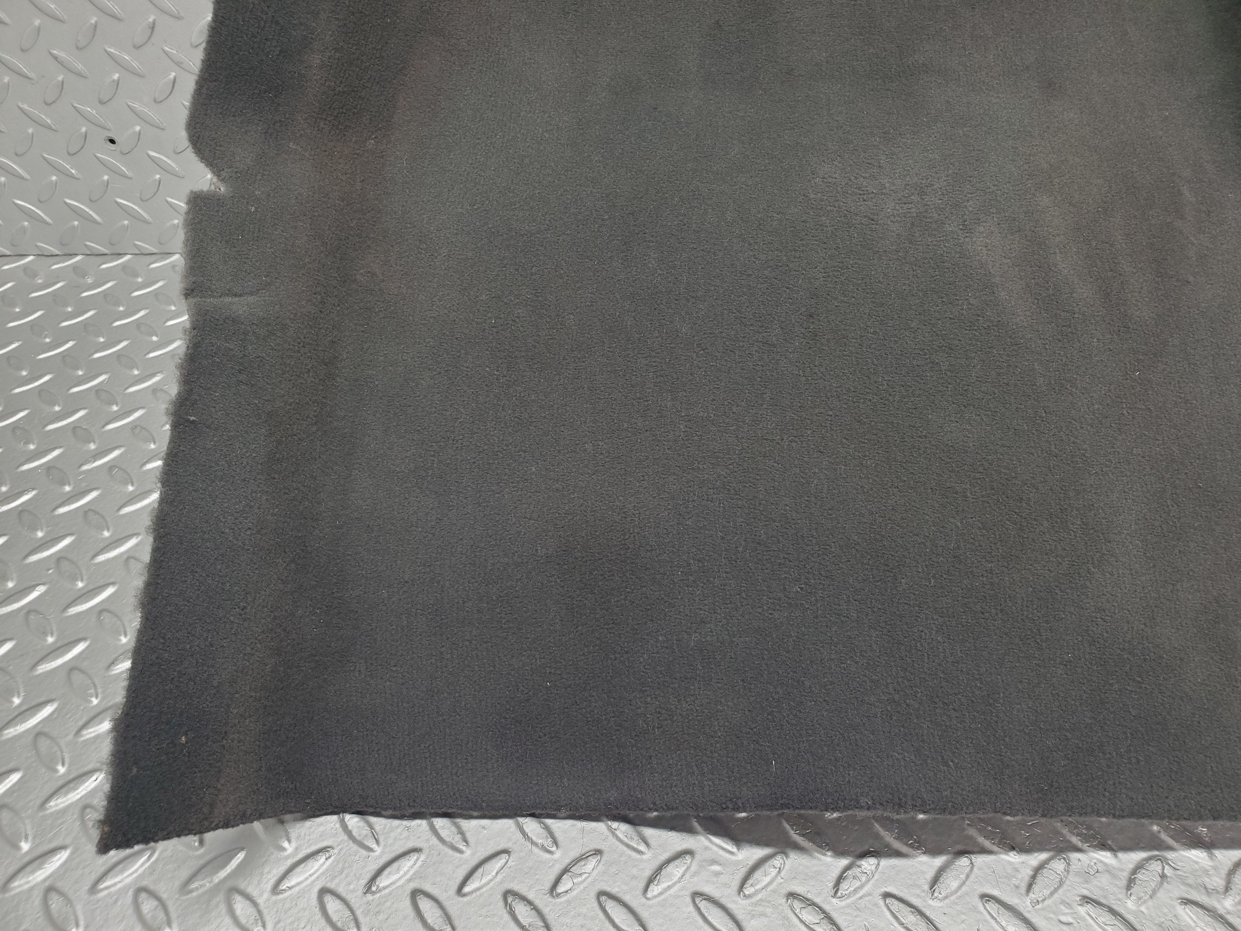 1650 Mercedes-Benz W220 S430 Floor Mat Front Left Side 220680340