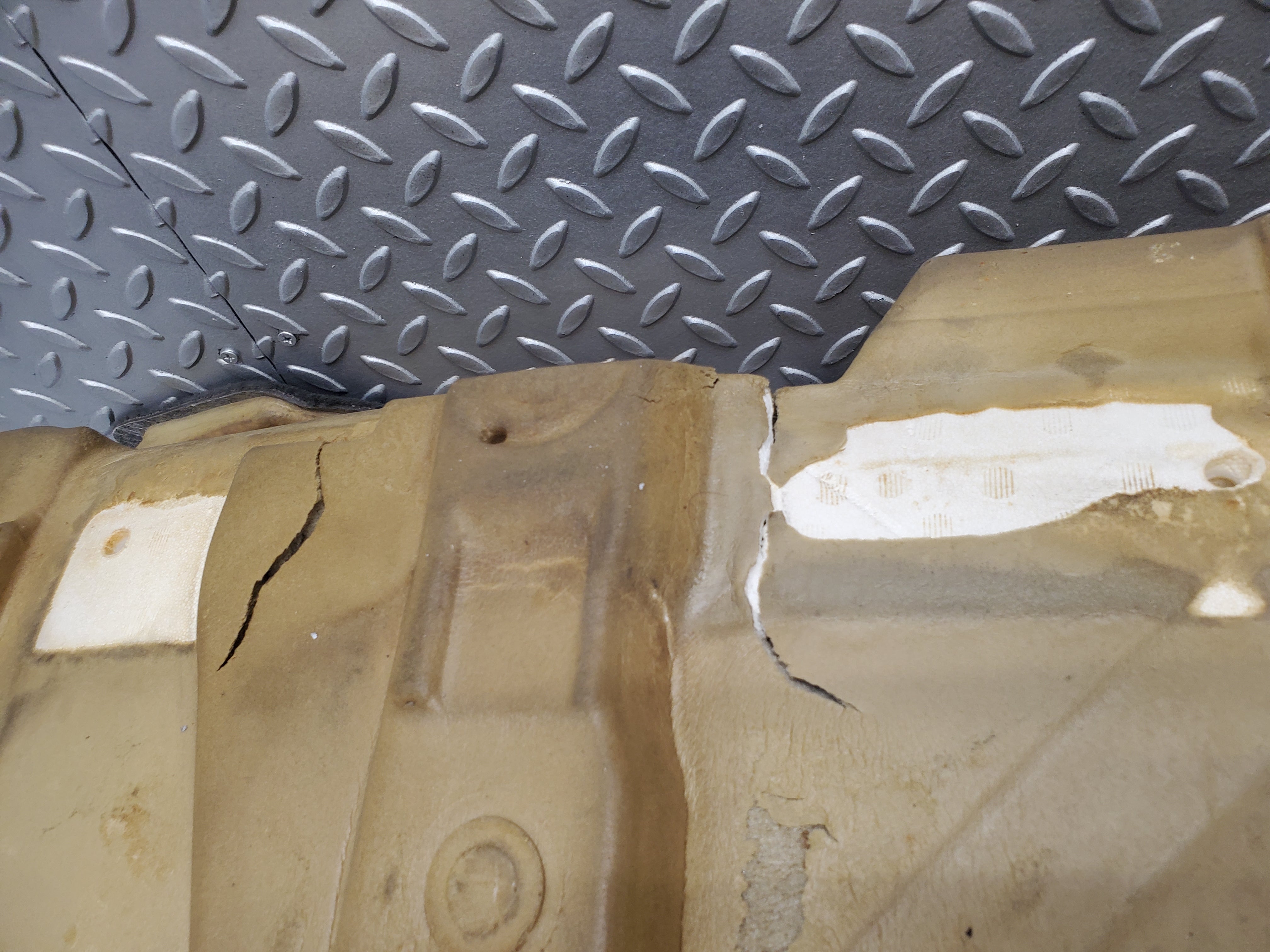 1652 Mercedes-Benz W220 S430 Floor Mat Rear Side 220680004