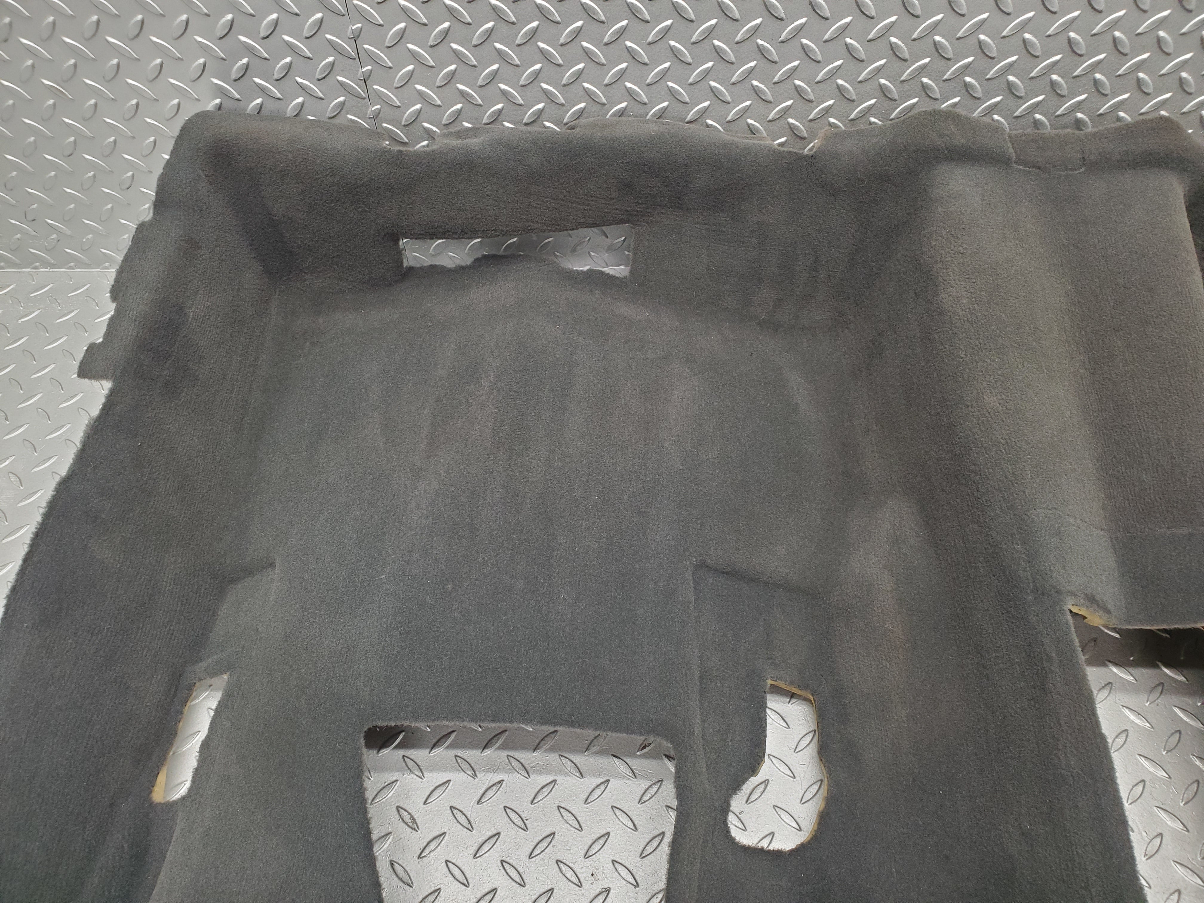 1652 Mercedes-Benz W220 S430 Floor Mat Rear Side 220680004