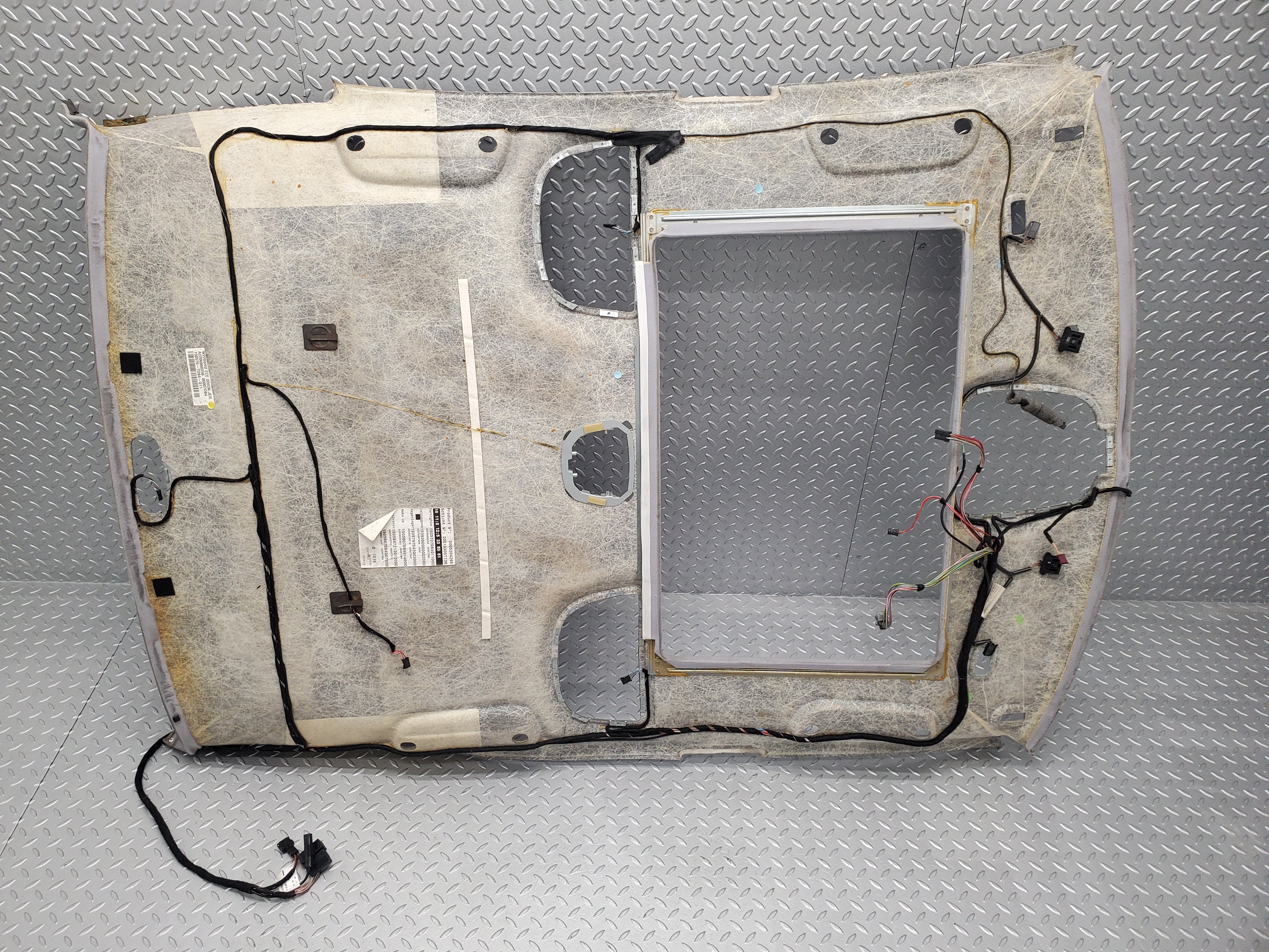 1656 Mercedes-Benz W220 S430 Headlining Roof Carpet Trim Cover 2206900250