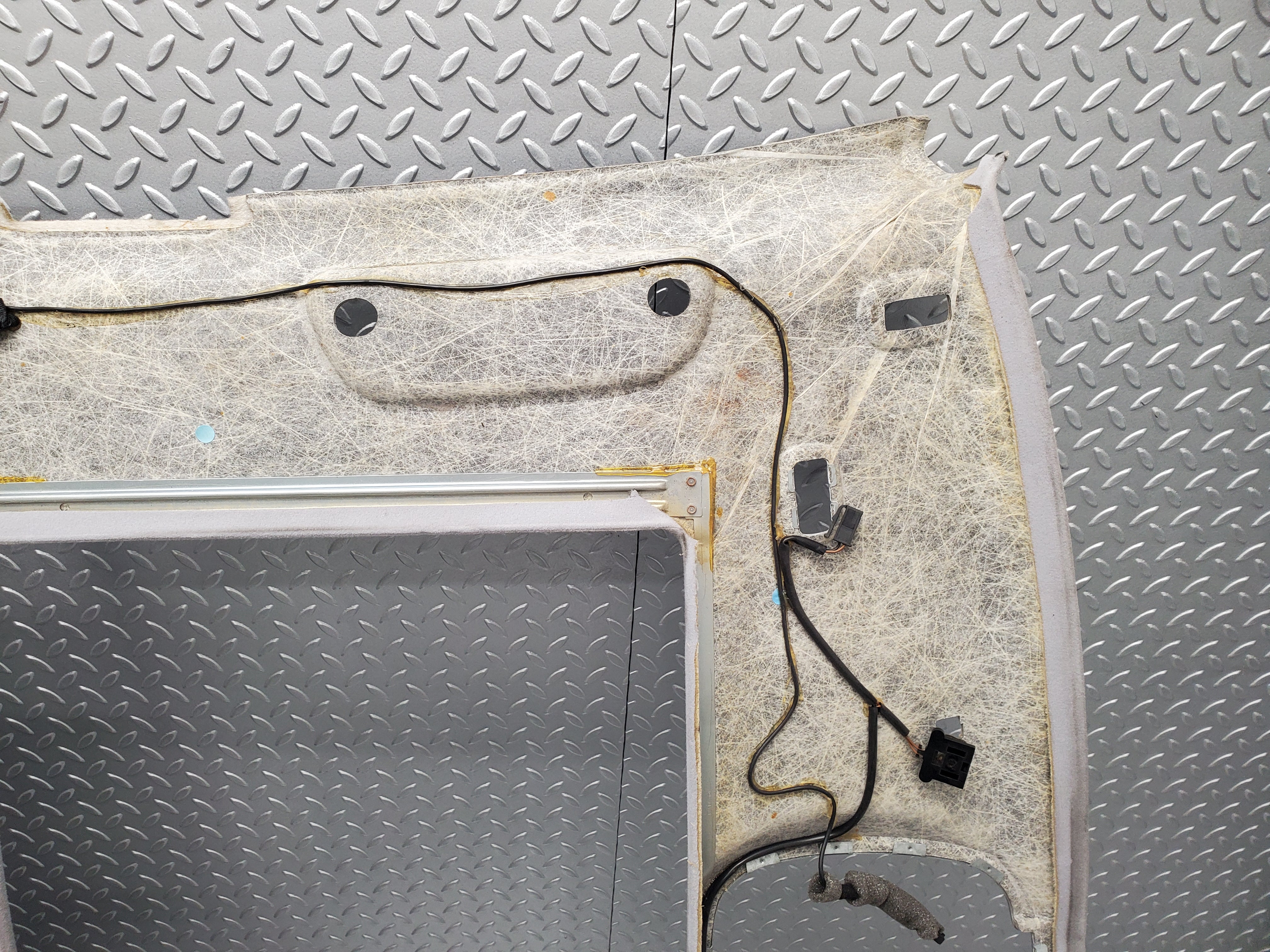 1656 Mercedes-Benz W220 S430 Headlining Roof Carpet Trim Cover 2206900250