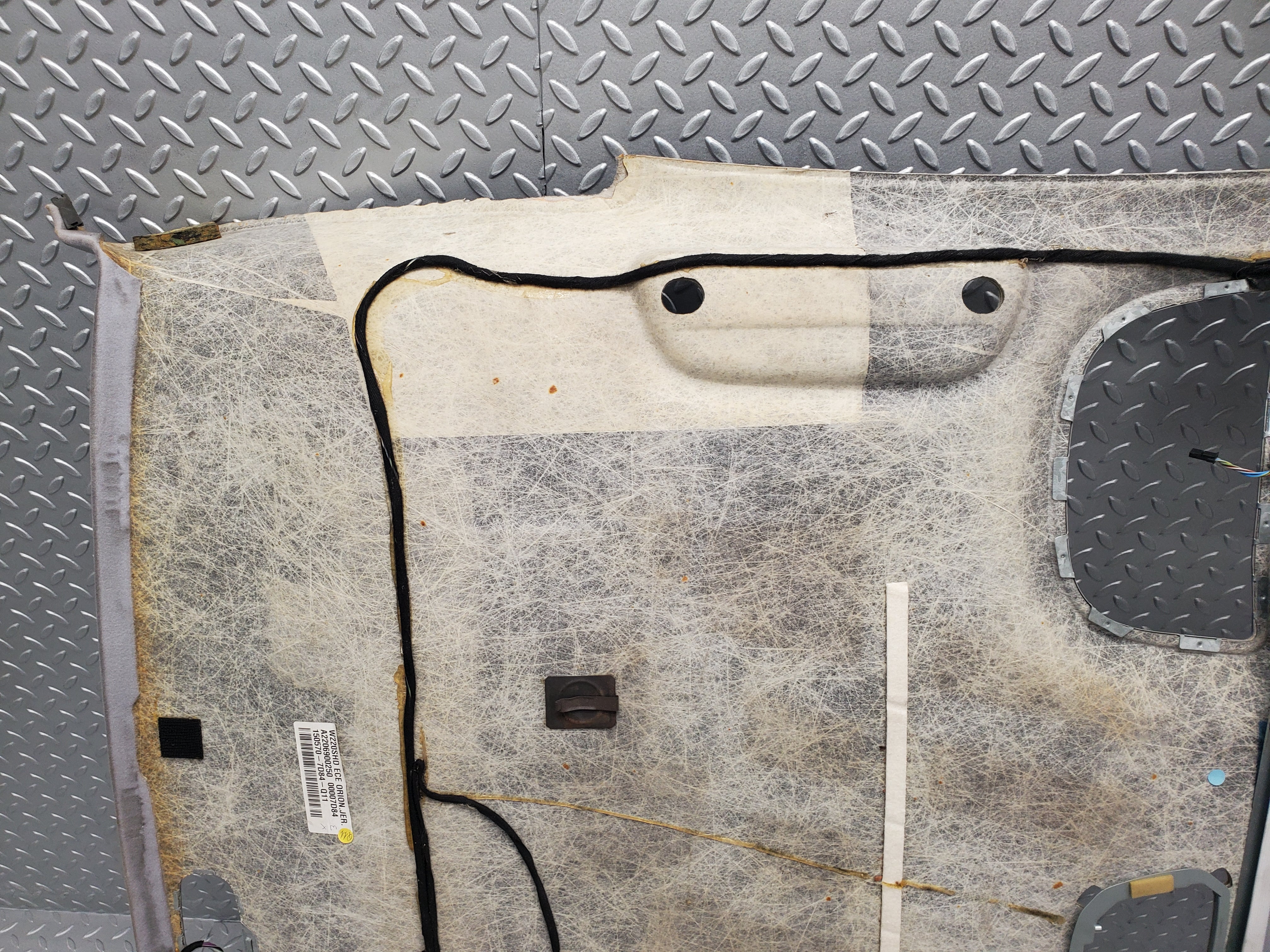 1656 Mercedes-Benz W220 S430 Headlining Roof Carpet Trim Cover 2206900250