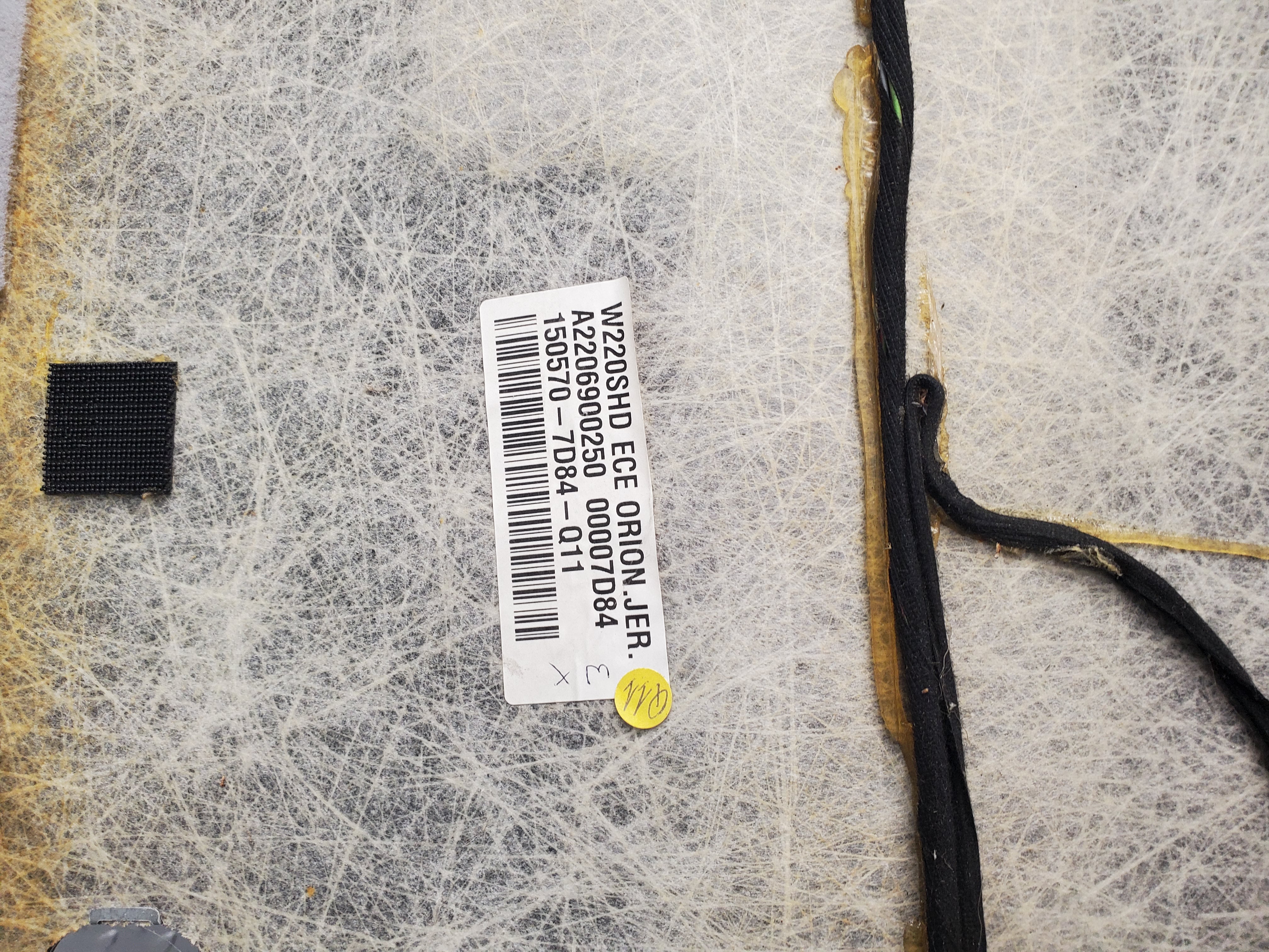 1656 Mercedes-Benz W220 S430 Headlining Roof Carpet Trim Cover 2206900250