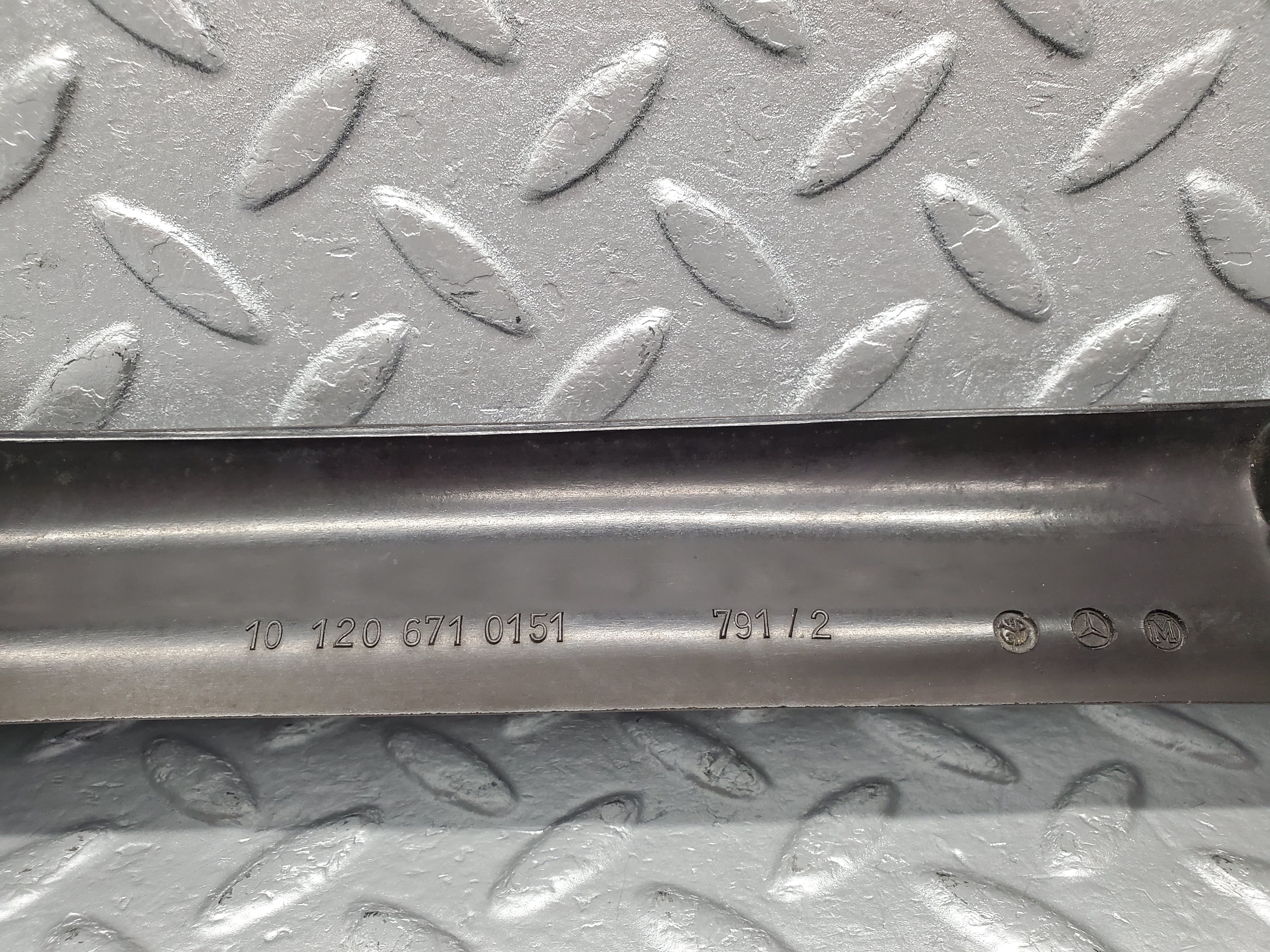 1666 Mercedes-Benz W105 219 PONTON A Pillar Trim Moulding Right 101206710151