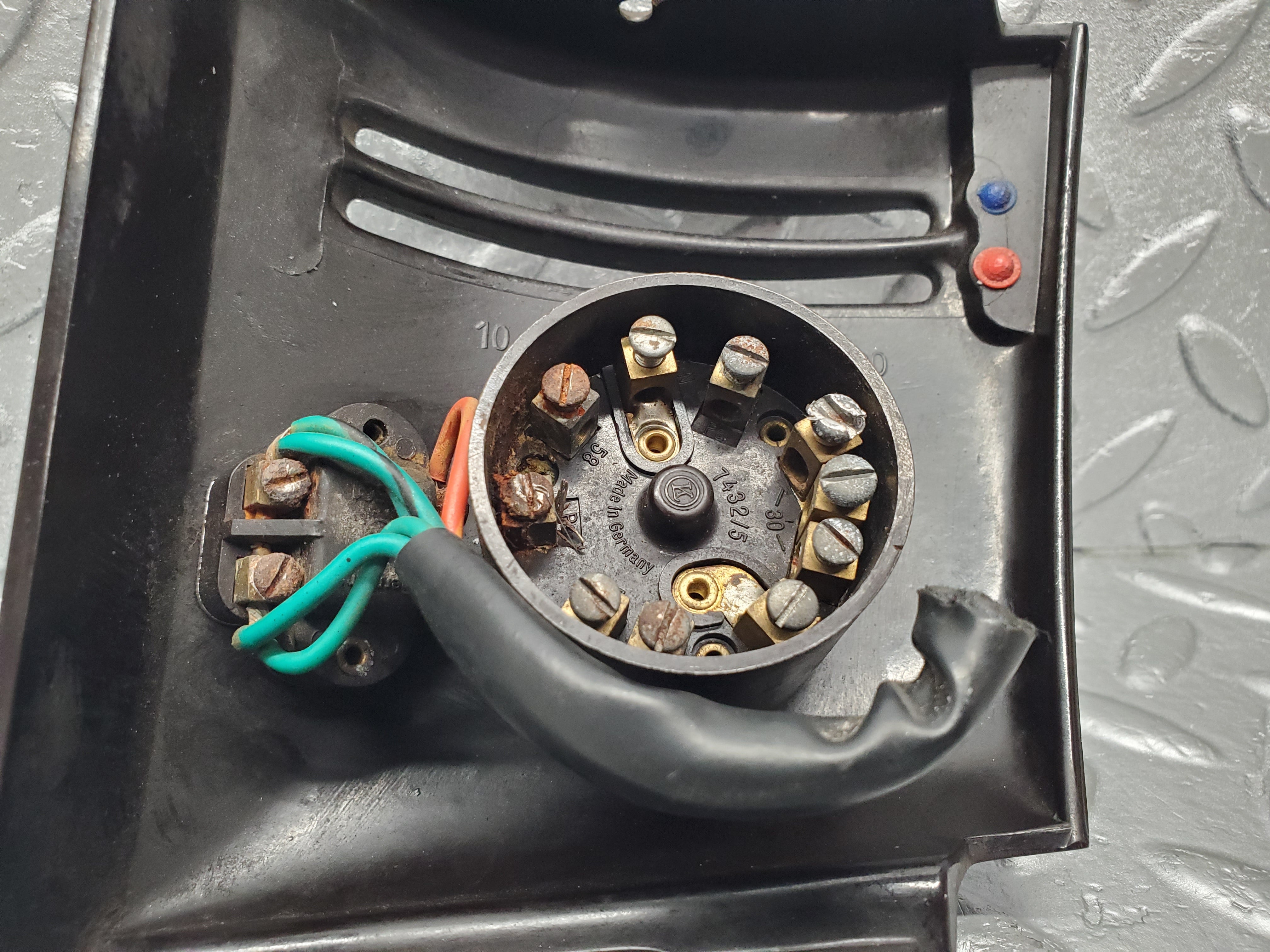 1667 Mercedes-Benz W105 219 PONTON Dashboard Panel With Switch LHD 101206802183