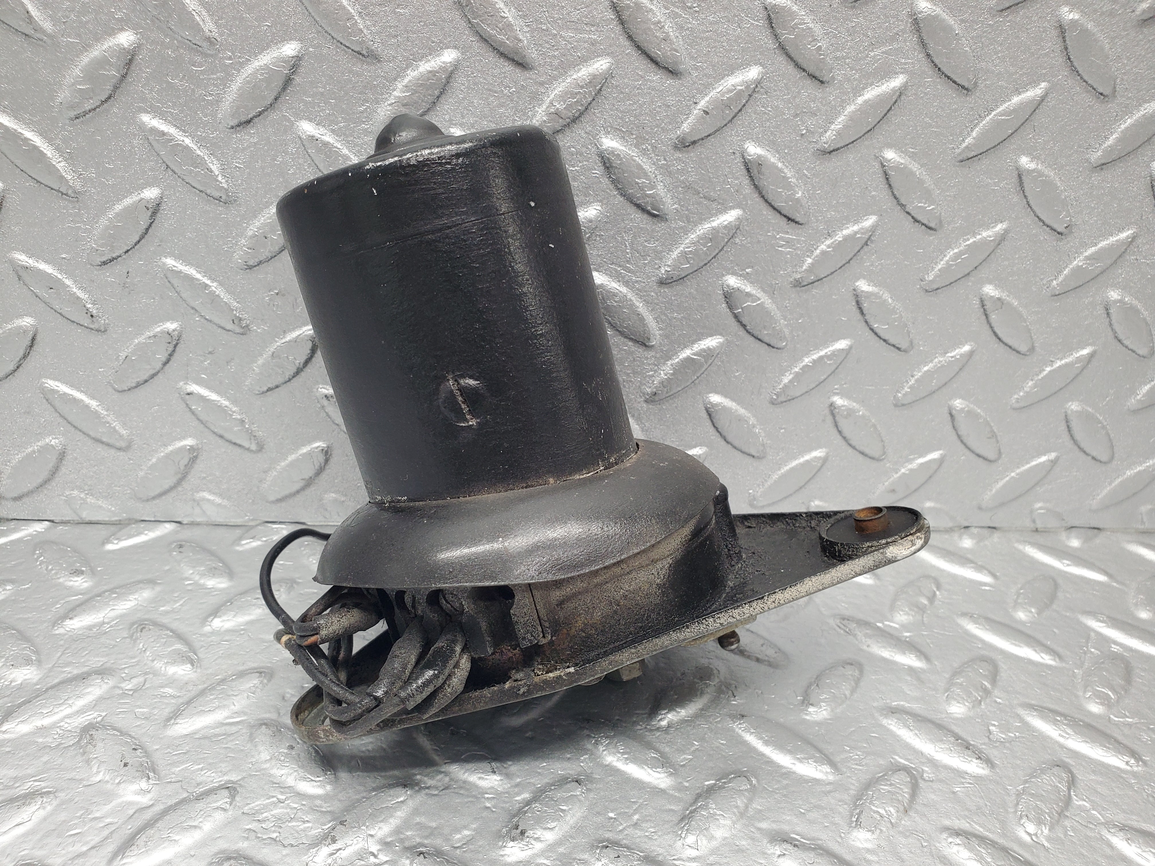 1671 Mercedes-Benz W105 219 PONTON Wiper Motor