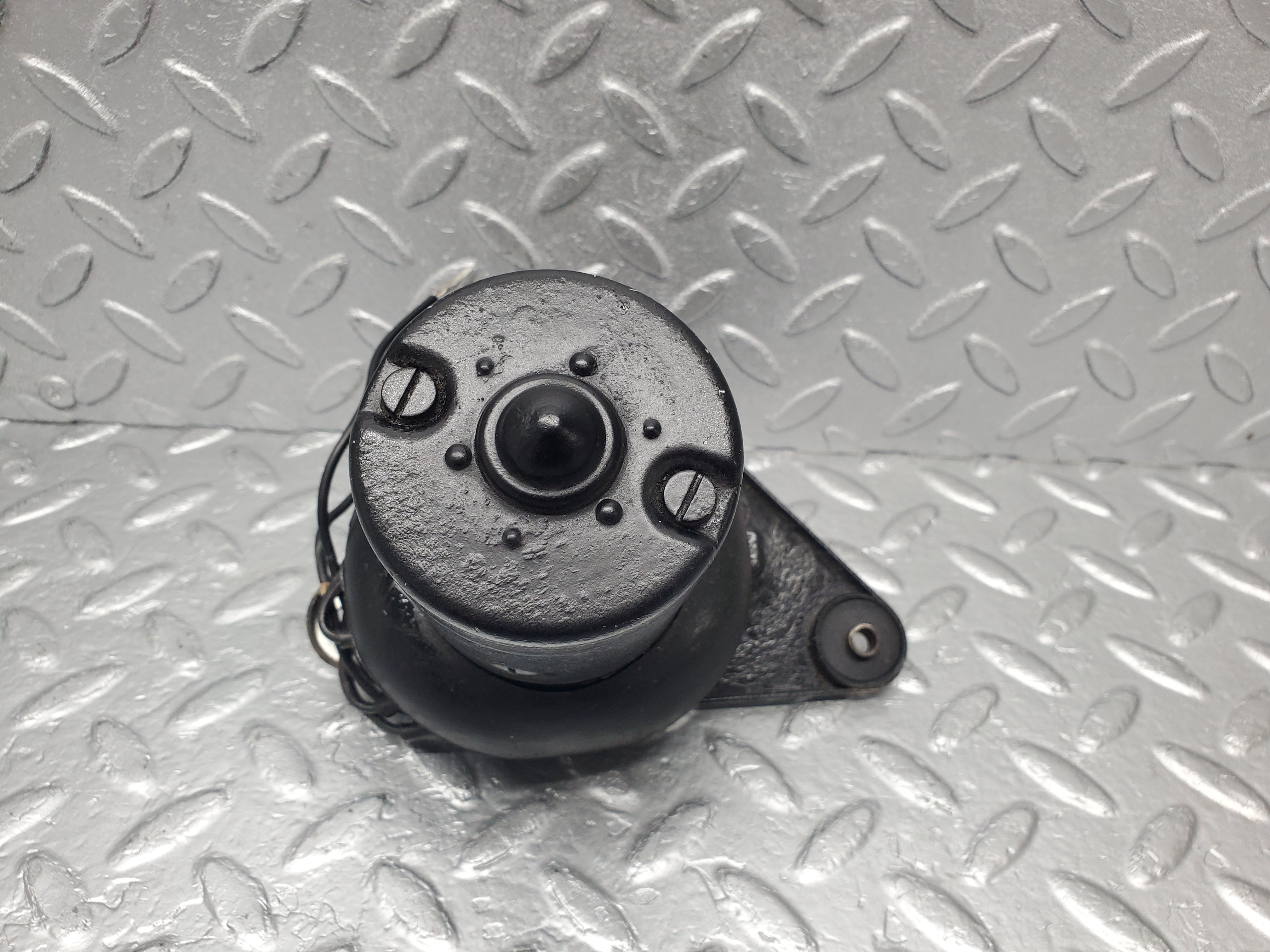 1671 Mercedes-Benz W105 219 PONTON Wiper Motor