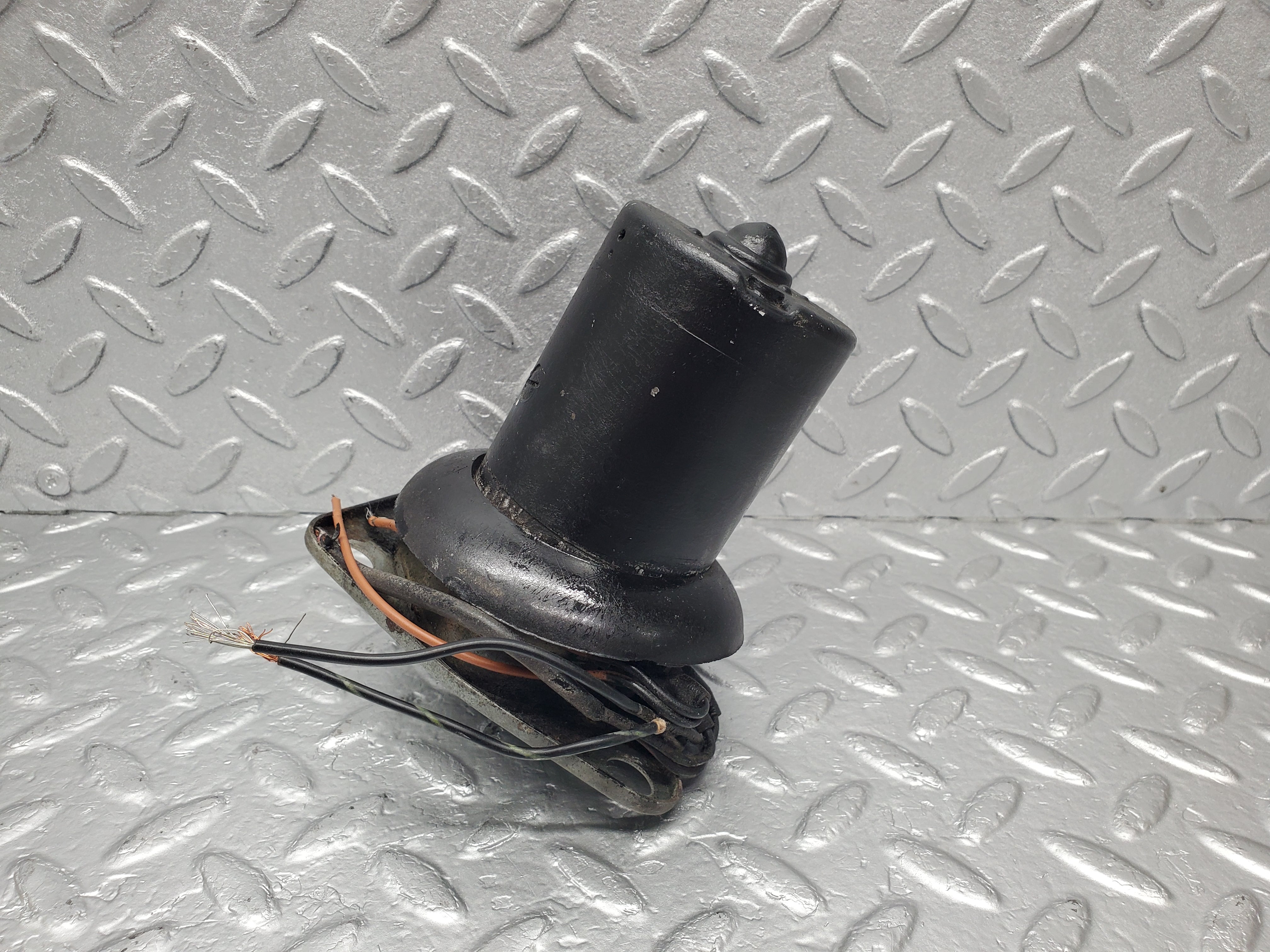 1671 Mercedes-Benz W105 219 PONTON Wiper Motor