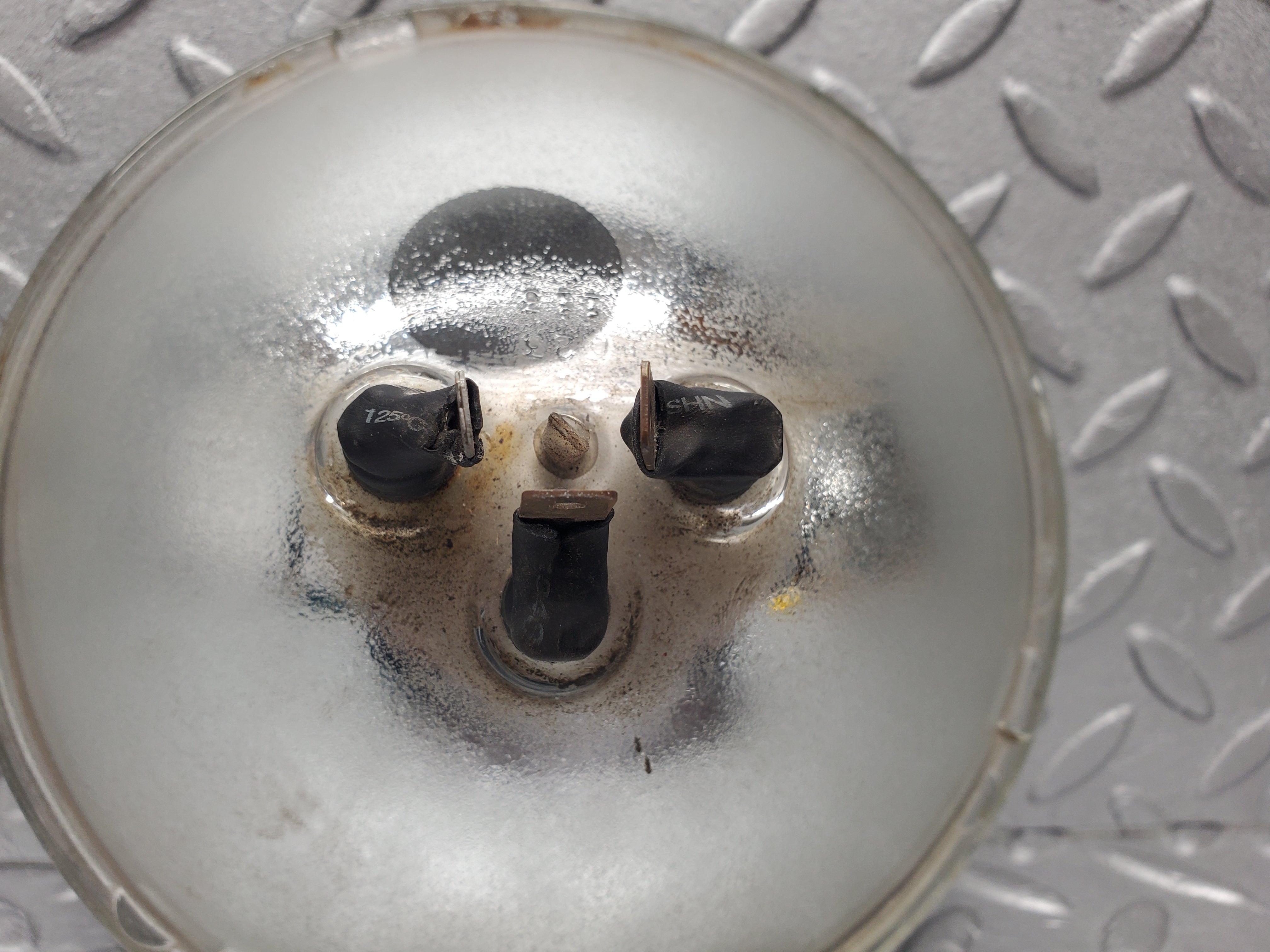 1678 Mercedes-Benz W105 219 PONTON Headlight Bulb