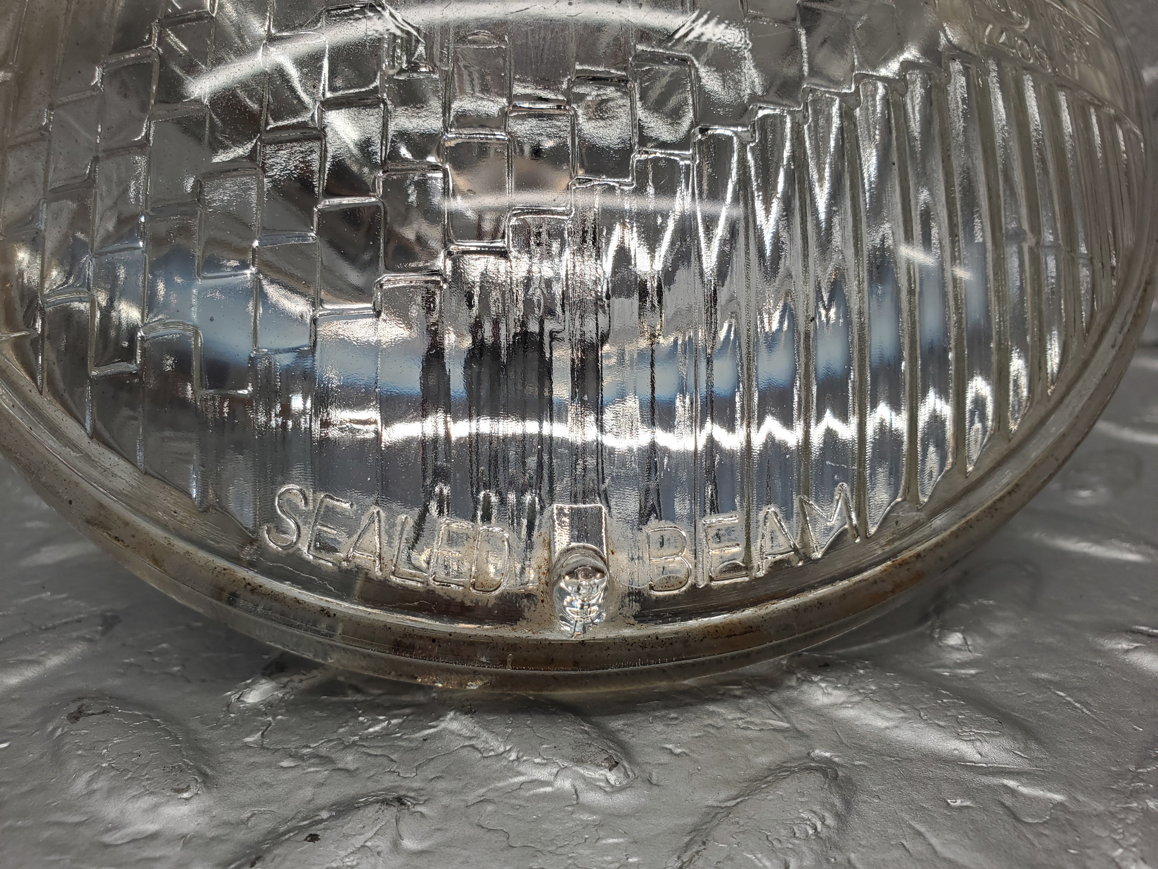 1678 Mercedes-Benz W105 219 PONTON Headlight Bulb