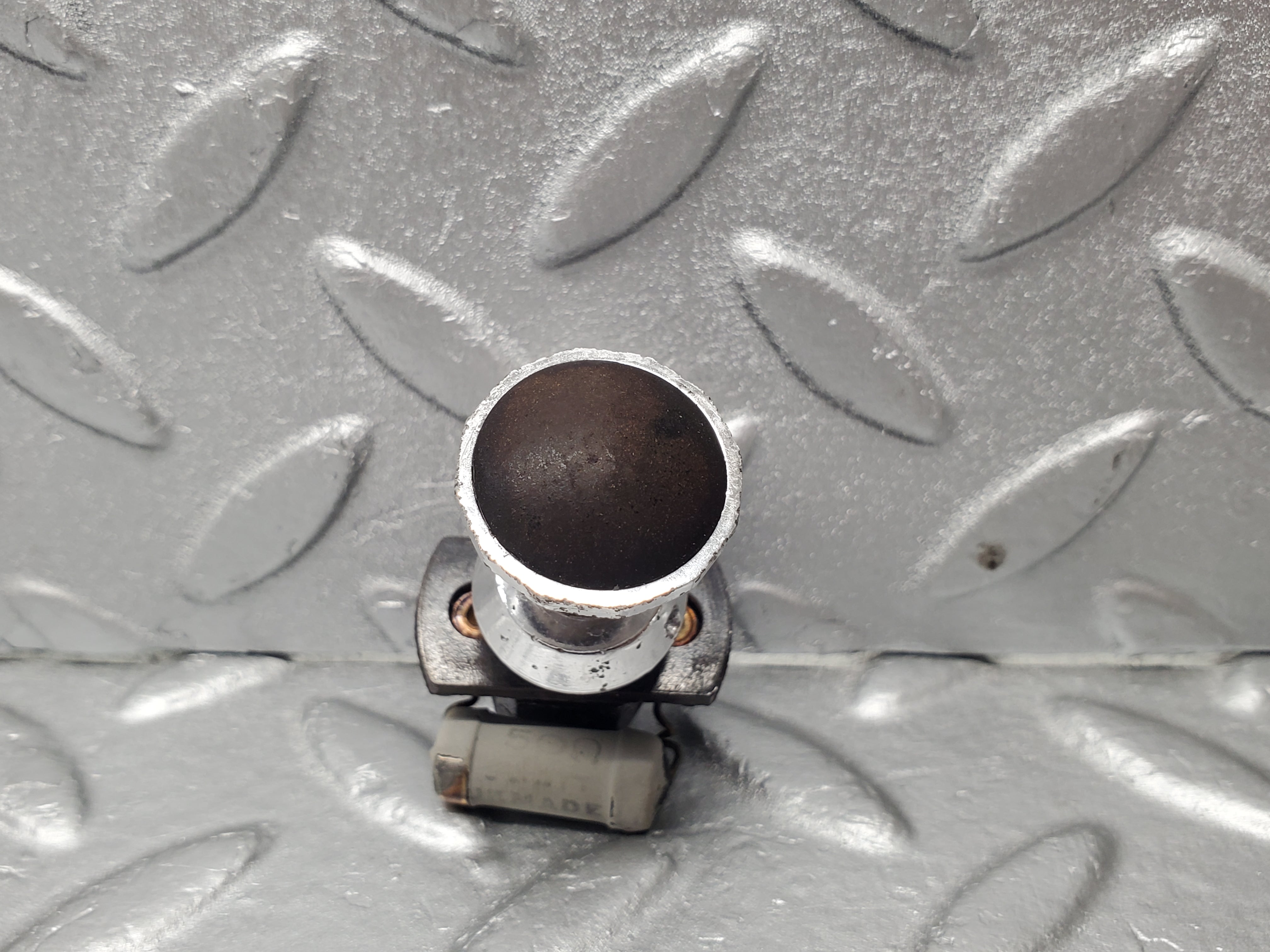 1687 Mercedes-Benz W105 219 PONTON Bakelite Switch