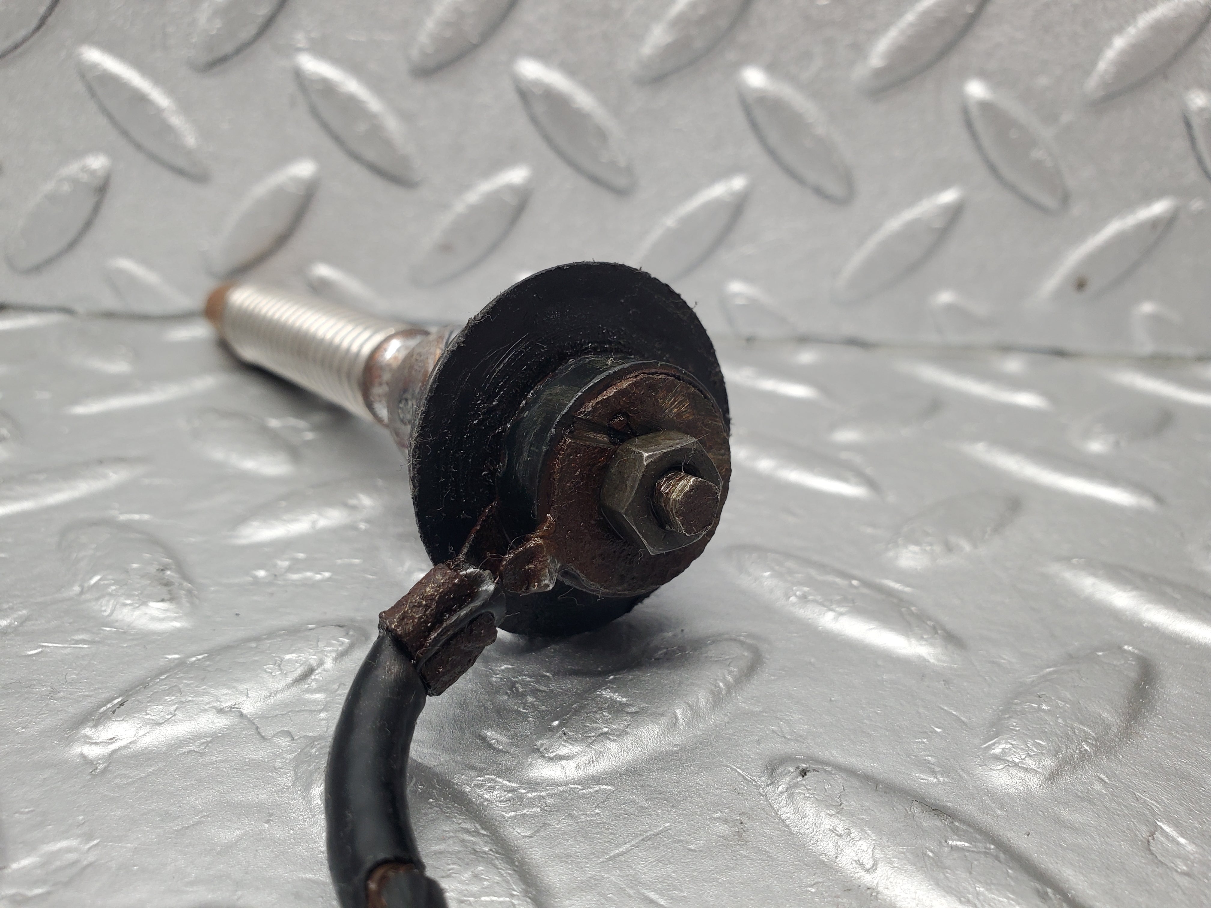 1690 Mercedes-Benz W105 219 PONTON Radio Antenna Aerial