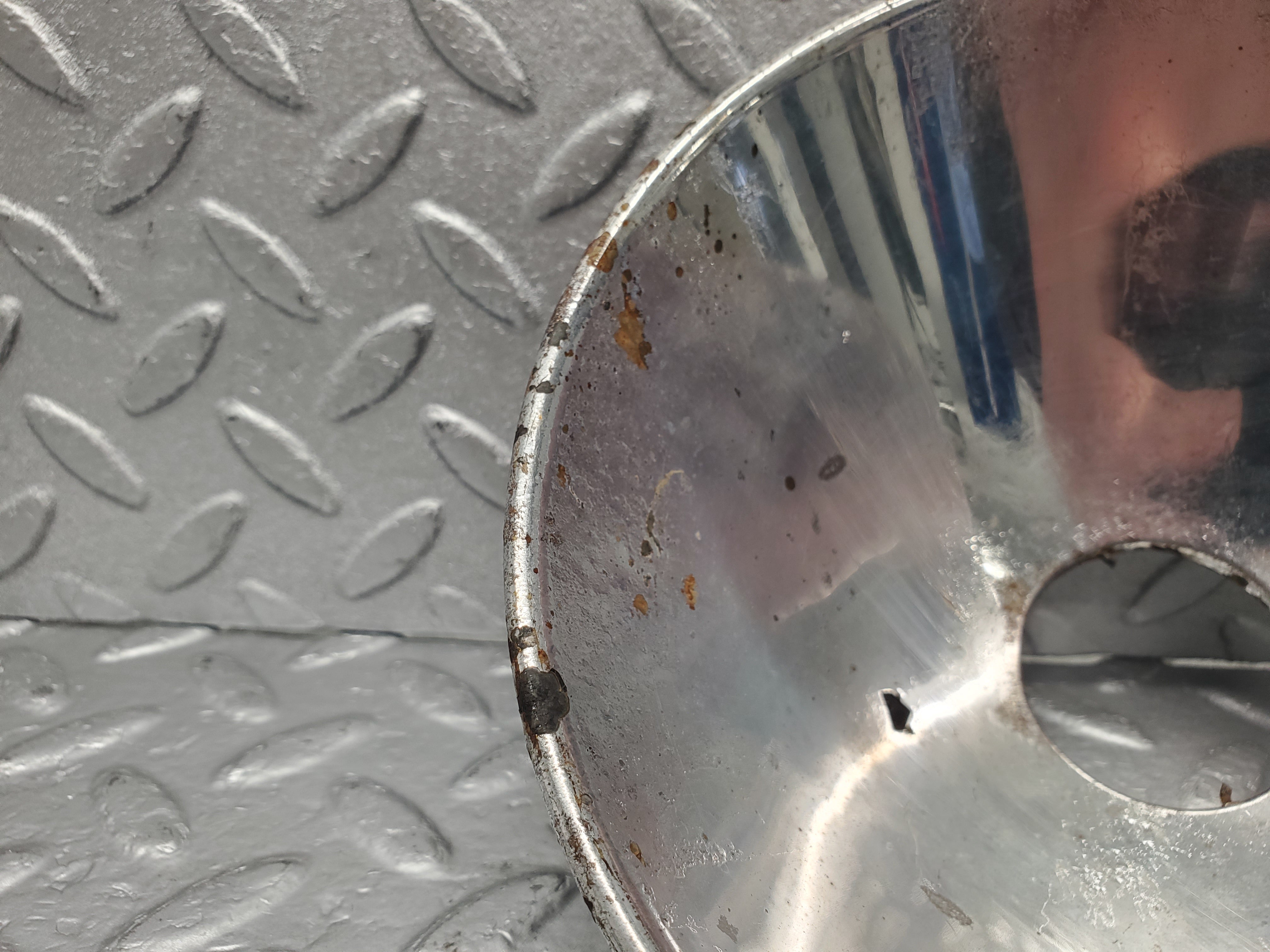 1693 Mercedes-Benz W105 219 PONTON Headlight Reflector